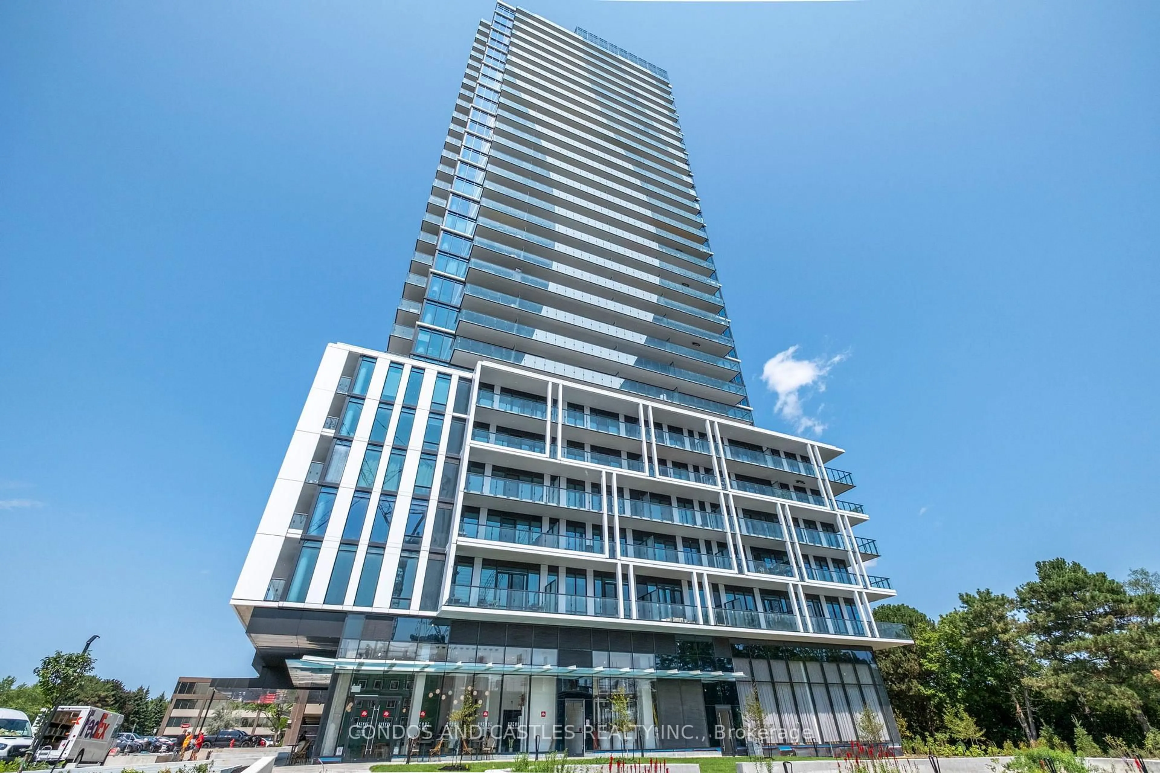 Indoor foyer for 29 Green Trail Crt #3206, Toronto Ontario M2K 0J9