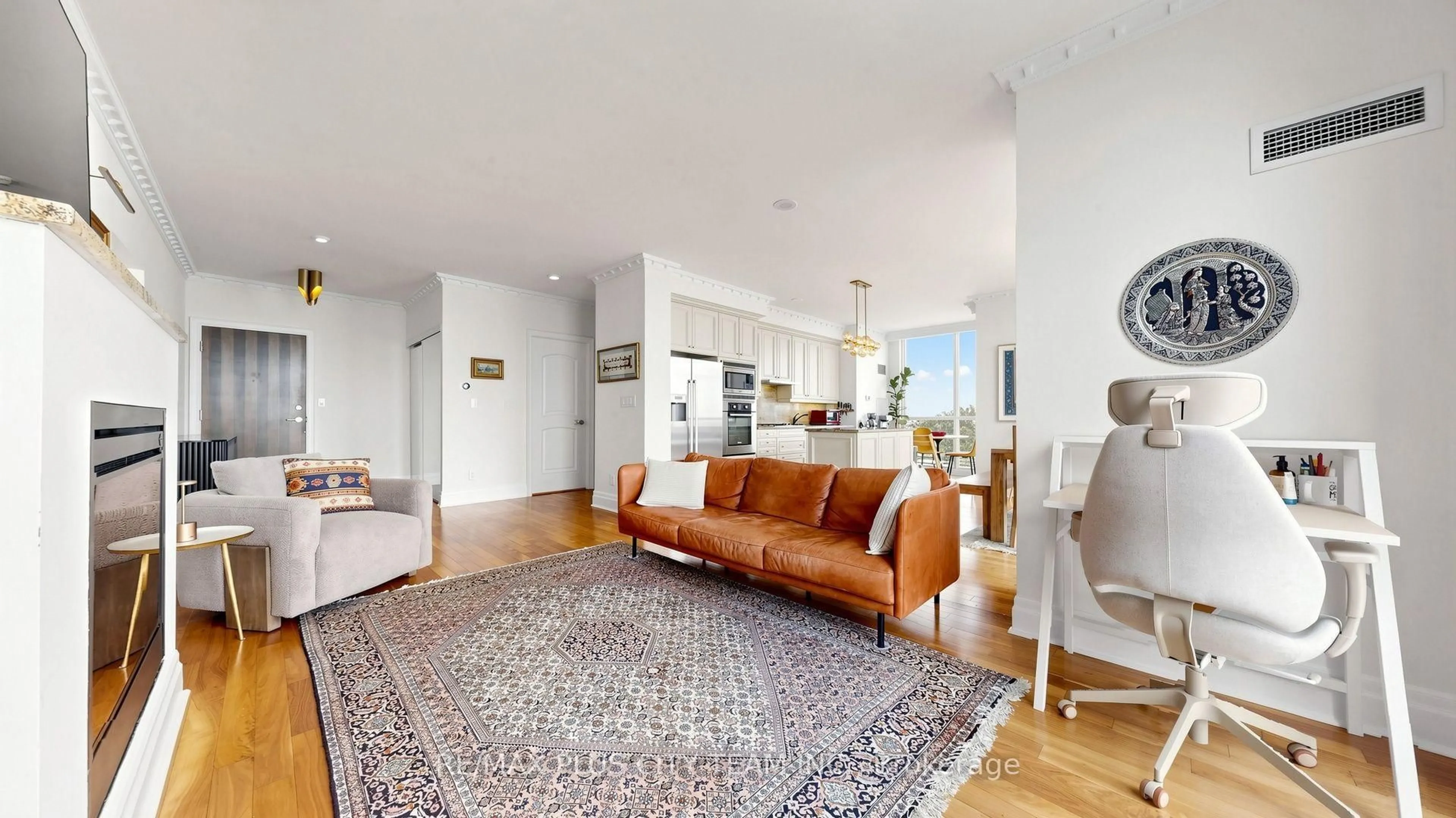 Living room with furniture, unknown for 16 Harbour St #5005, Toronto Ontario M5J 2Z7