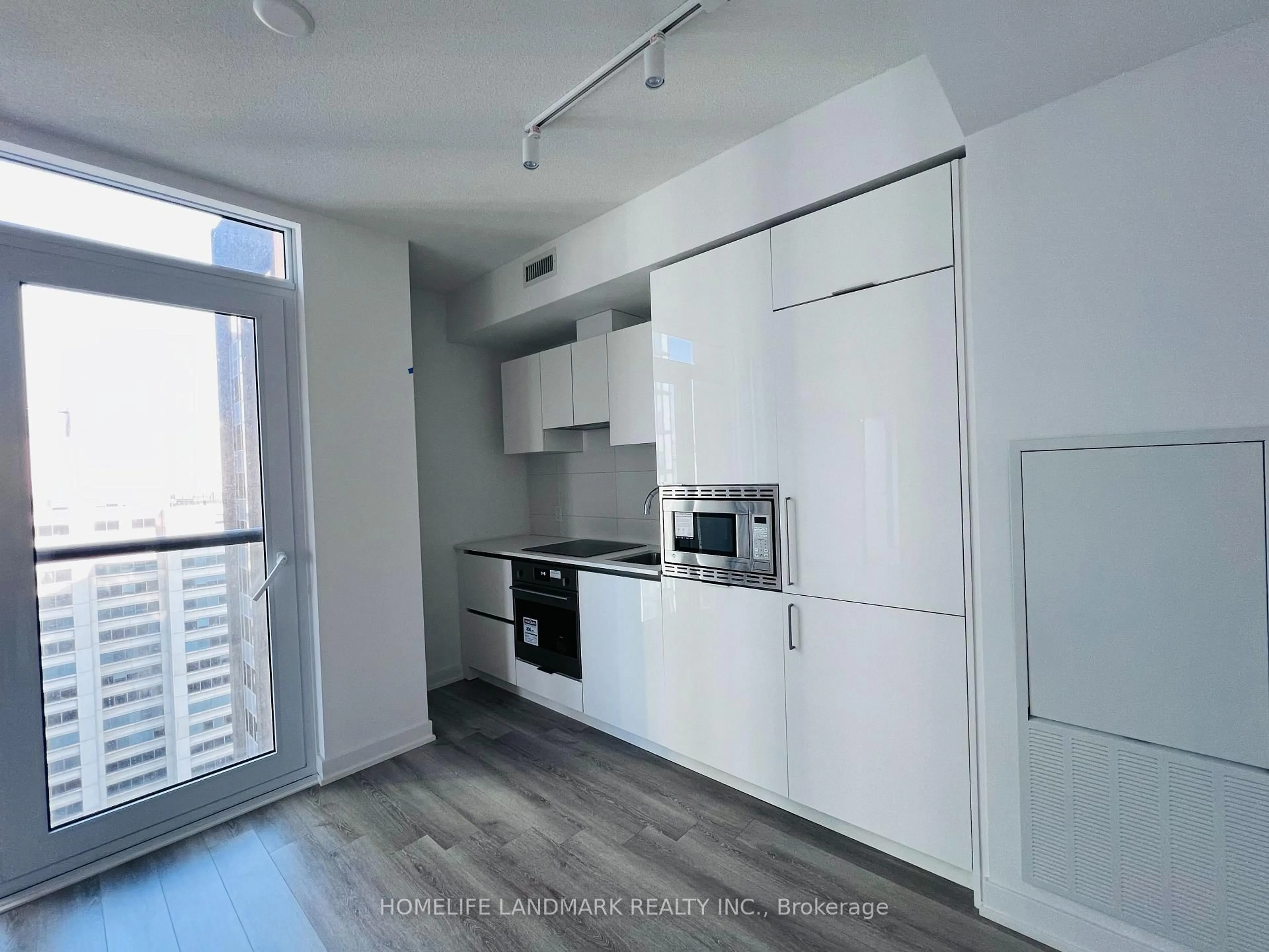 Standard kitchen, unknown for 238 Simcoe St #2603, Toronto Ontario M5T 1T4