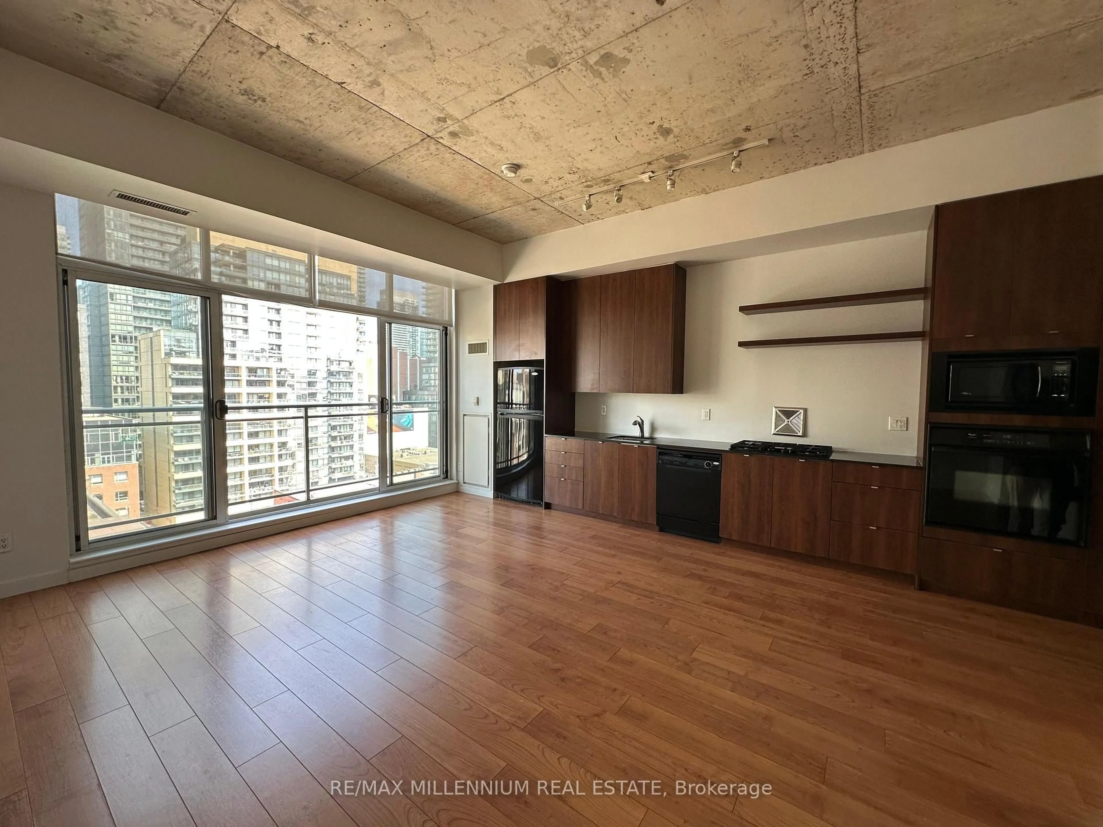 Open concept kitchen, unknown for 23 Brant St #1001, Toronto Ontario M5V 2L9