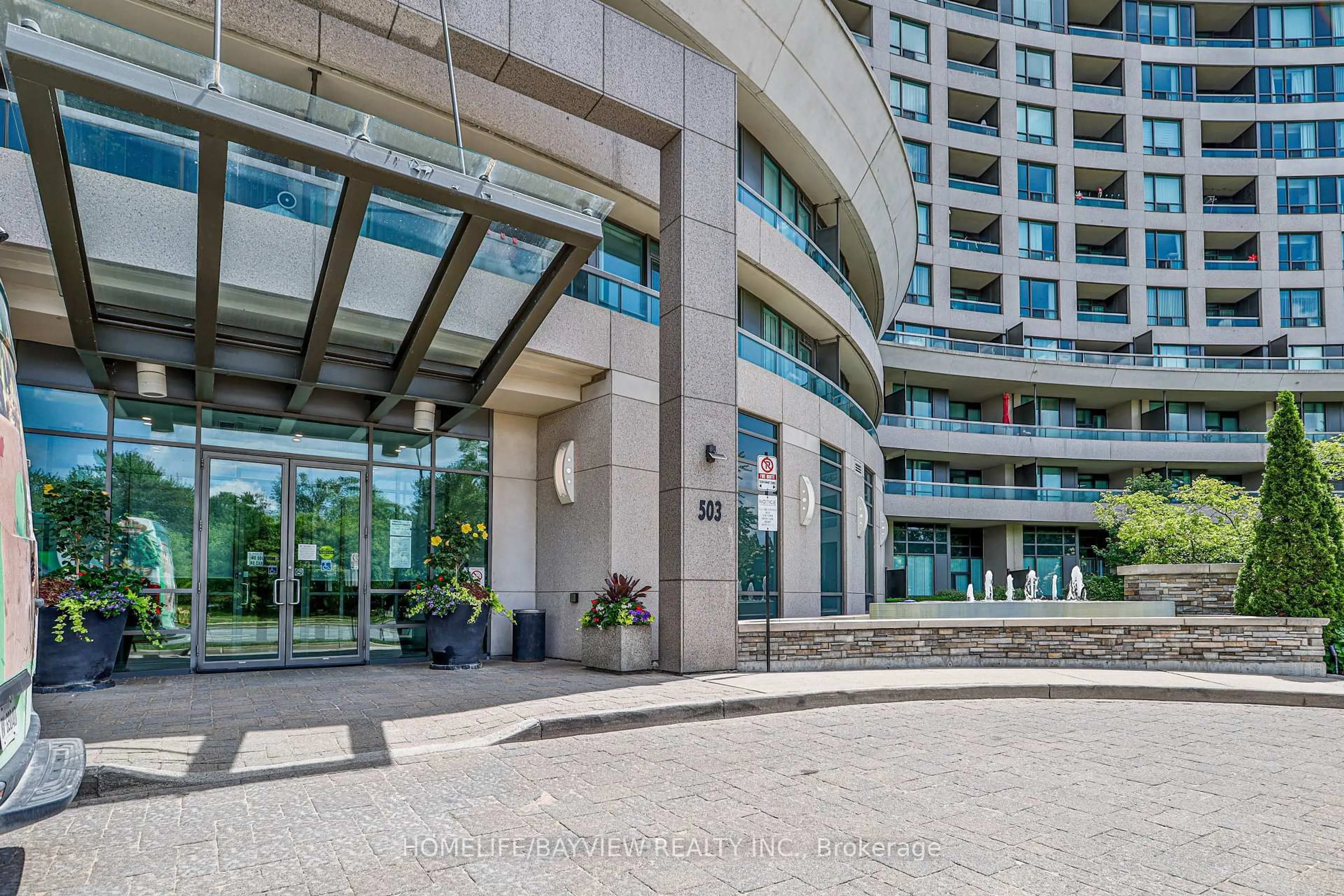 Indoor foyer for 503 Beecroft Rd #LPH08, Toronto Ontario M2N 0A2