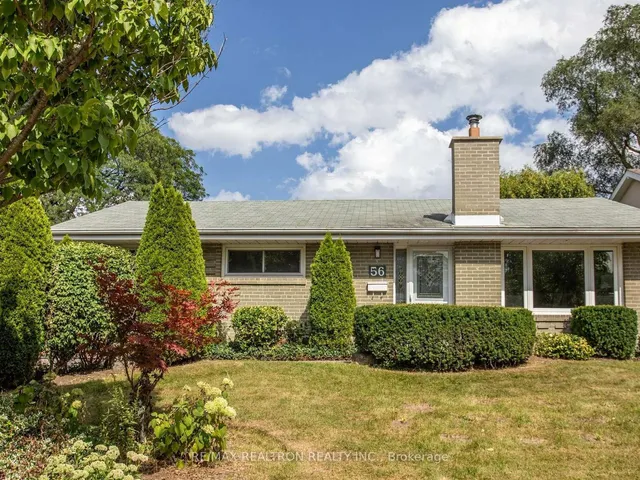 56 Ternhill Cres, Toronto 3