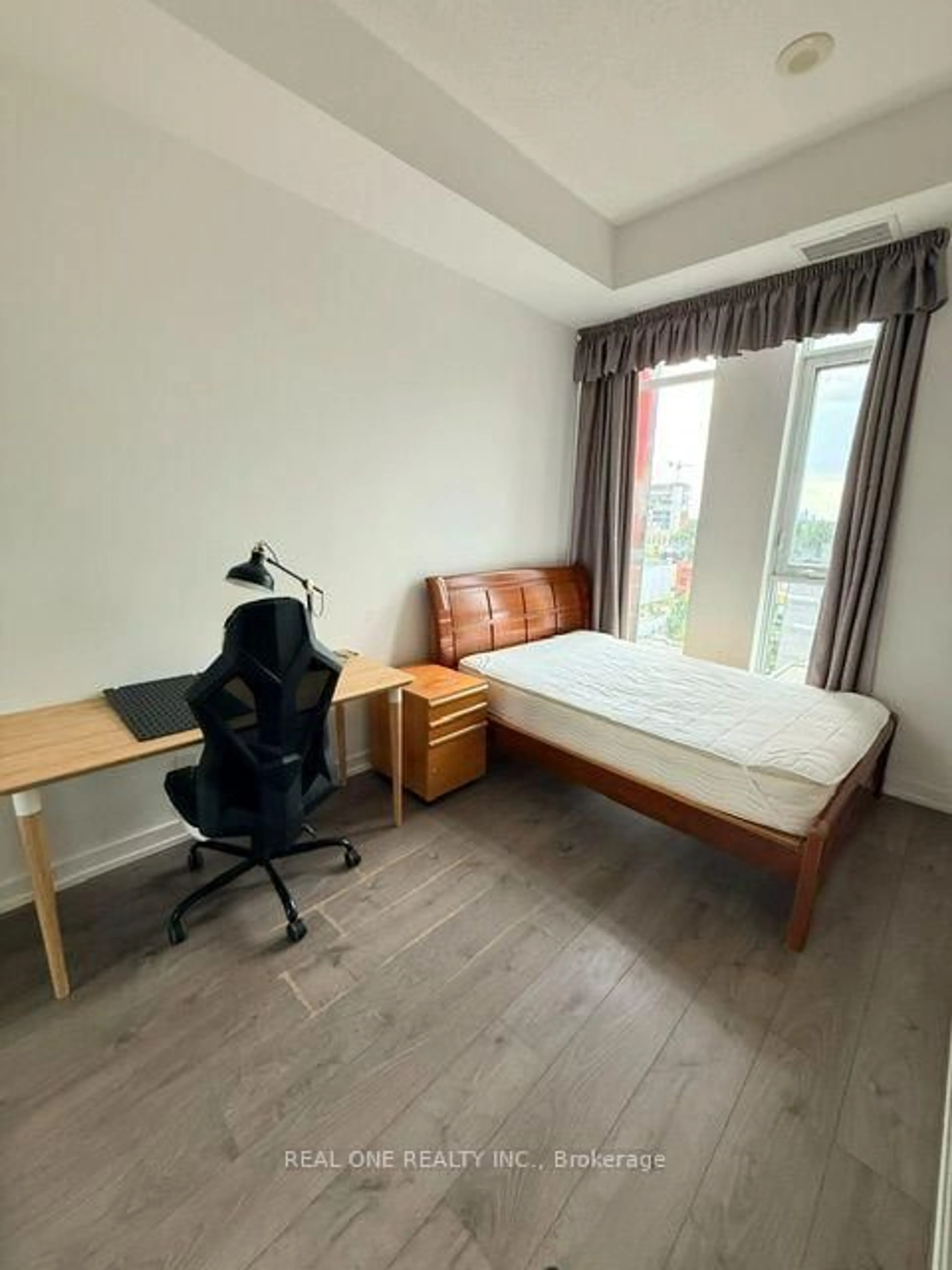 A pic of a room for 297 College St #716, Toronto Ontario M5T 0C2