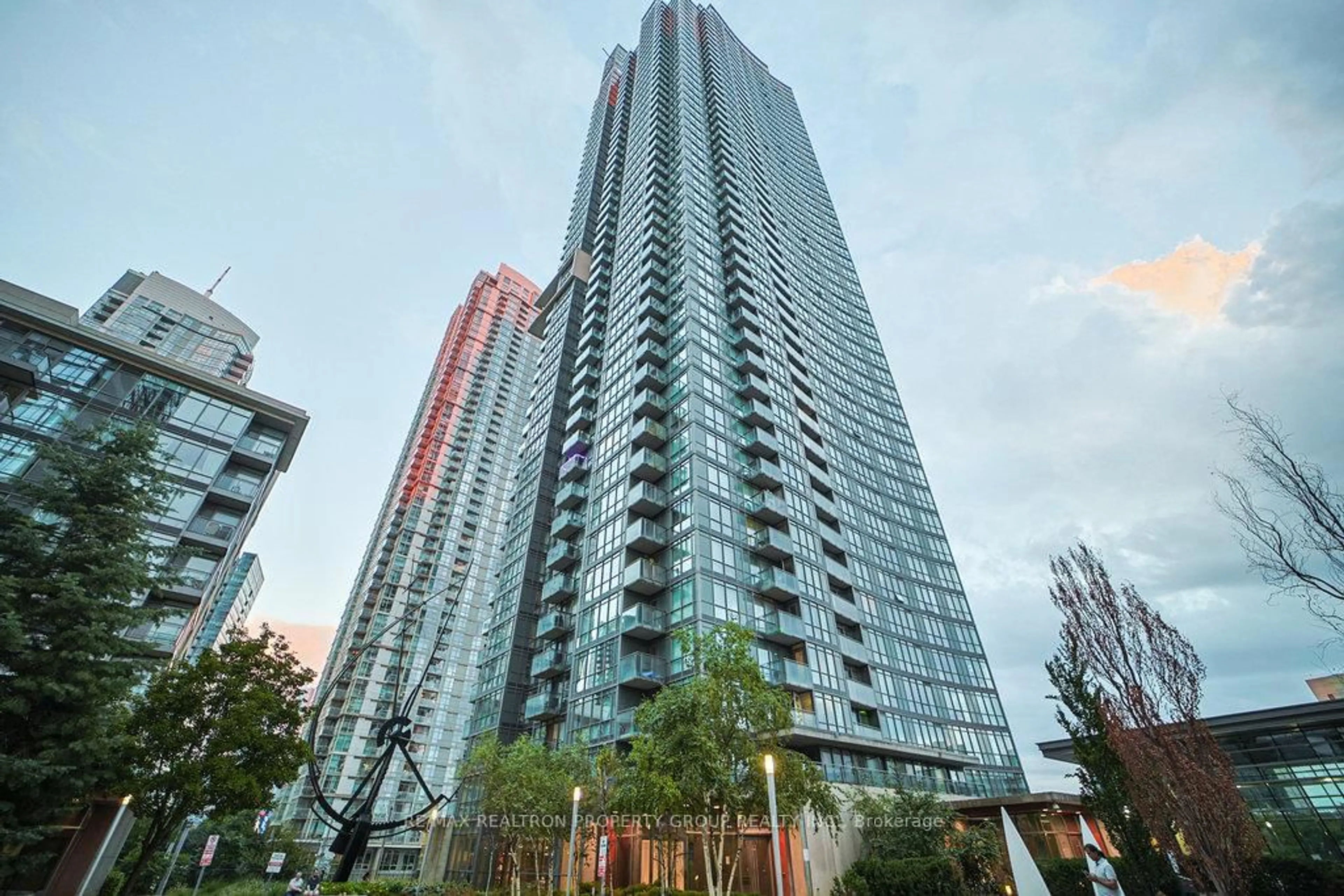 Unknown for 11 Brunel Crt #2605, Toronto Ontario M5V 3Y3