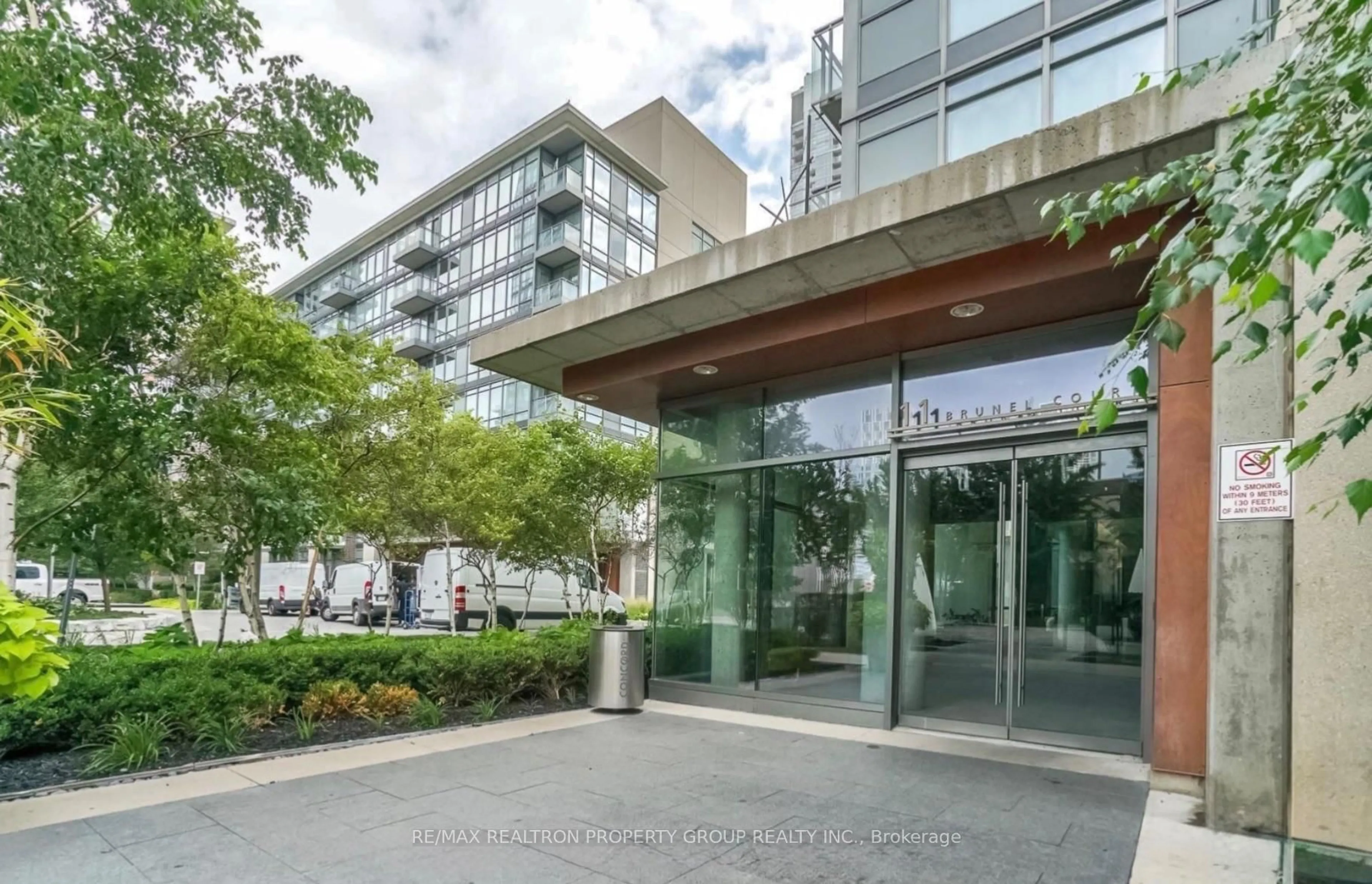 Indoor foyer for 11 Brunel Crt #2605, Toronto Ontario M5V 3Y3