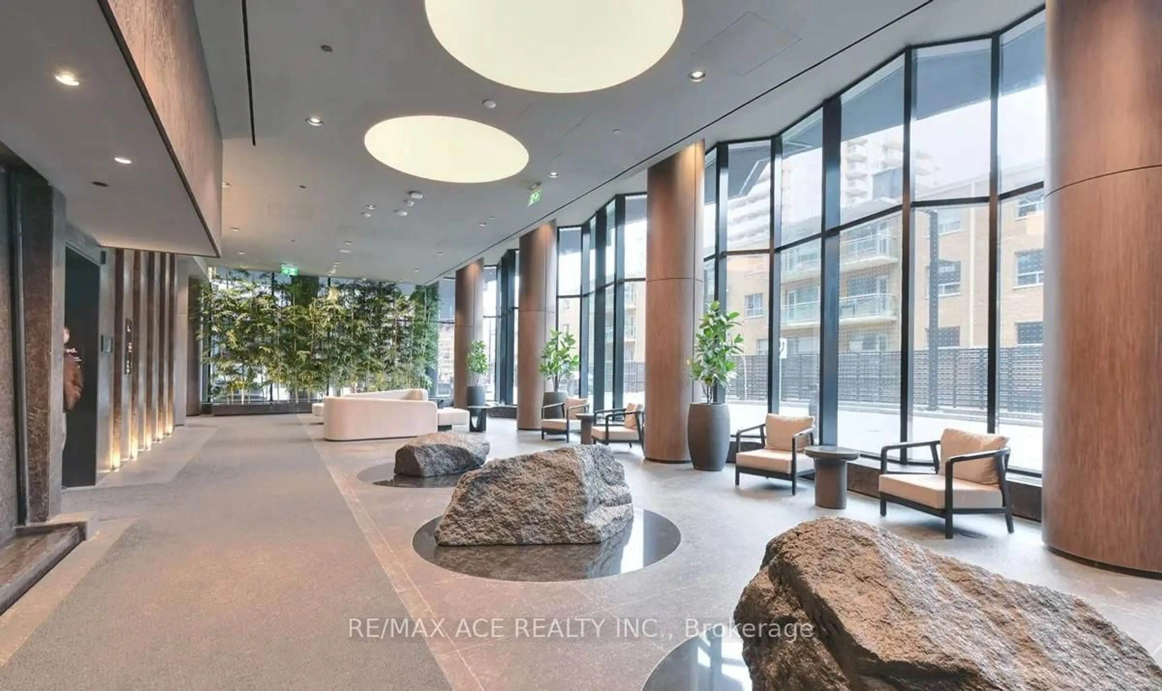 Lobby for 110 Broadway Ave #2213, Toronto Ontario M4P 1V7