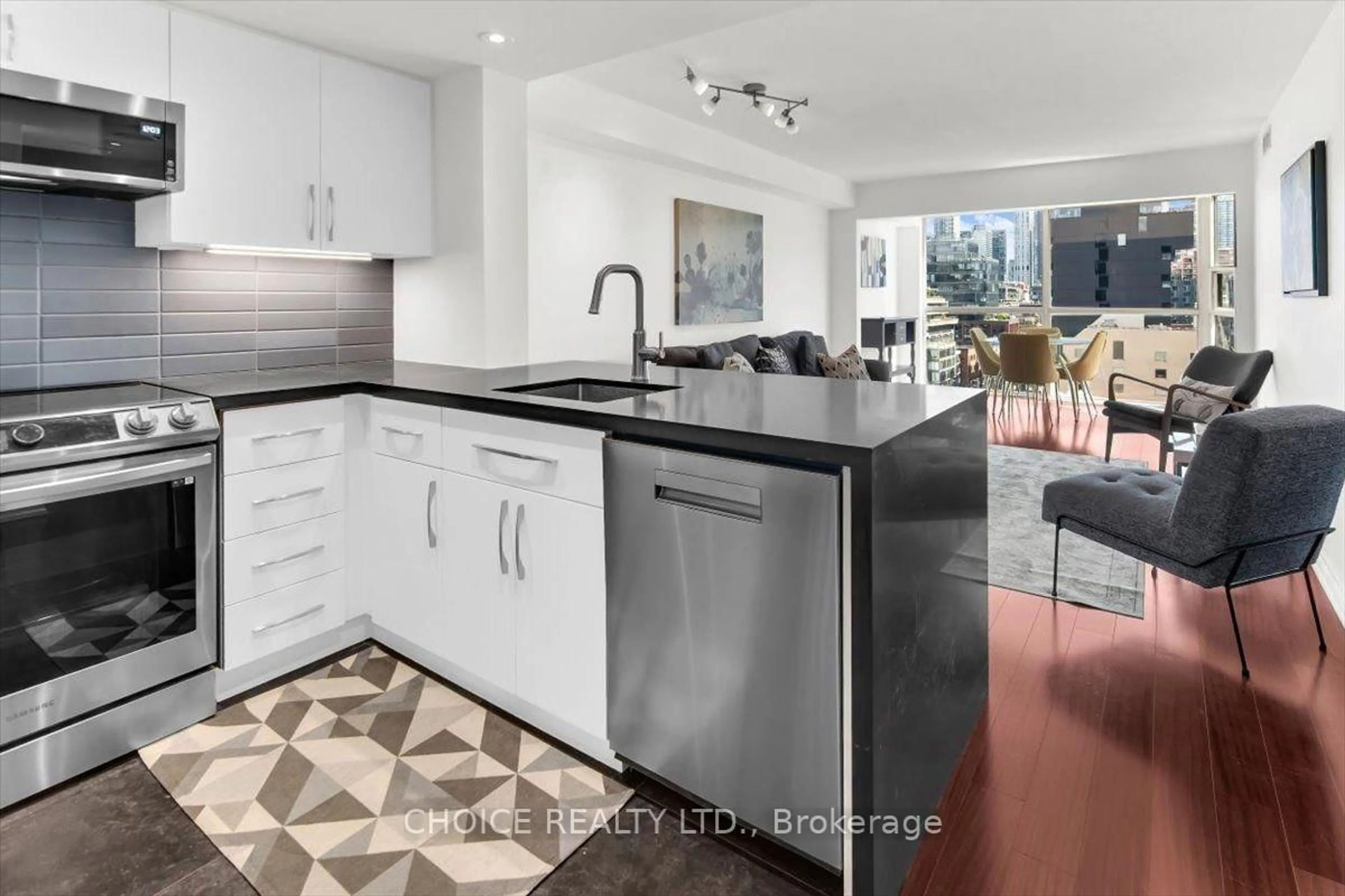 Open concept kitchen, ceramic/tile floor for 705 King St #1202, Toronto Ontario M5V 2W8