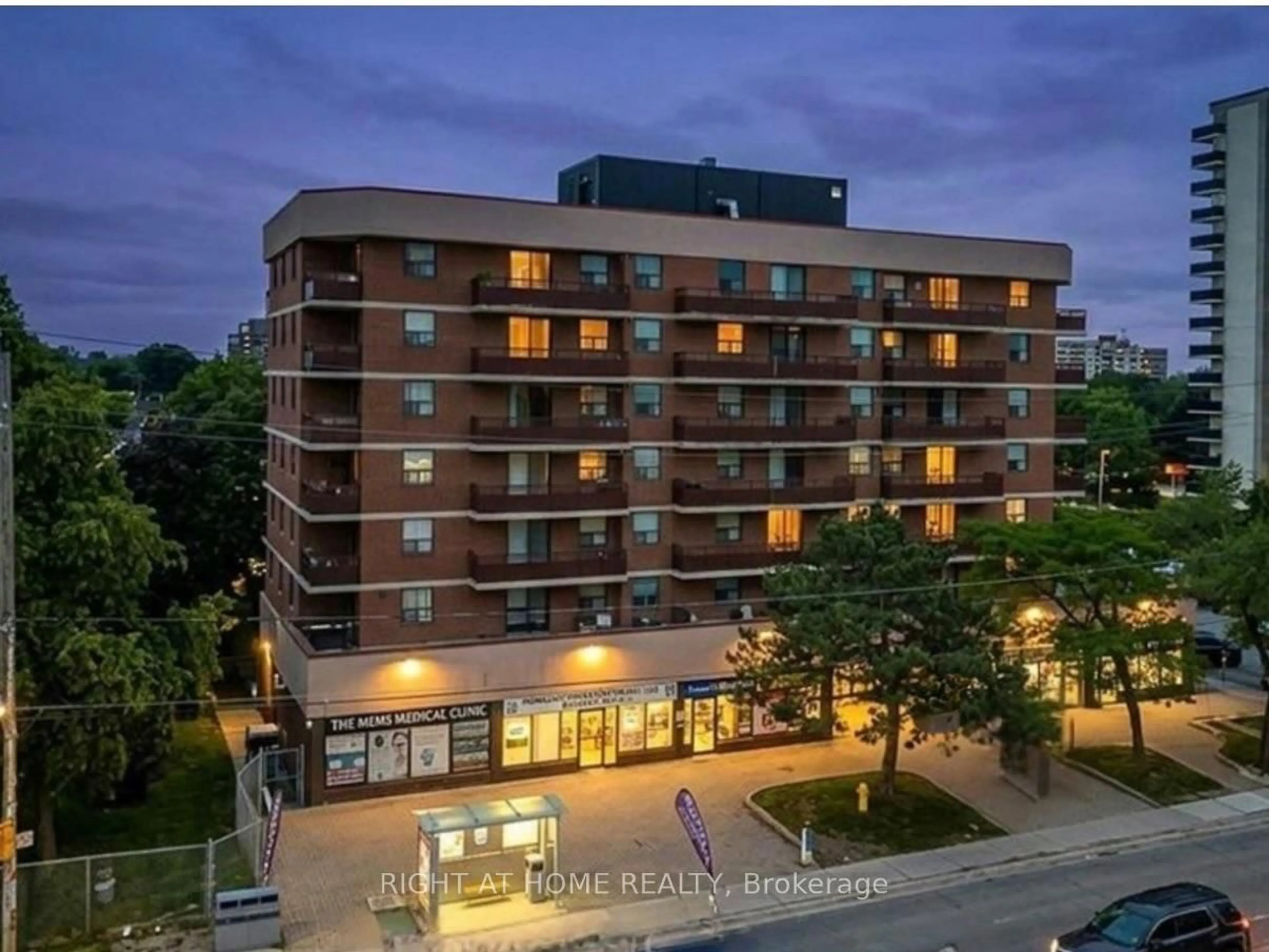 A pic from outside/outdoor area/front of a property/back of a property/a pic from drone, building for 1881 Jane St #706, Toronto Ontario M9N 3S7