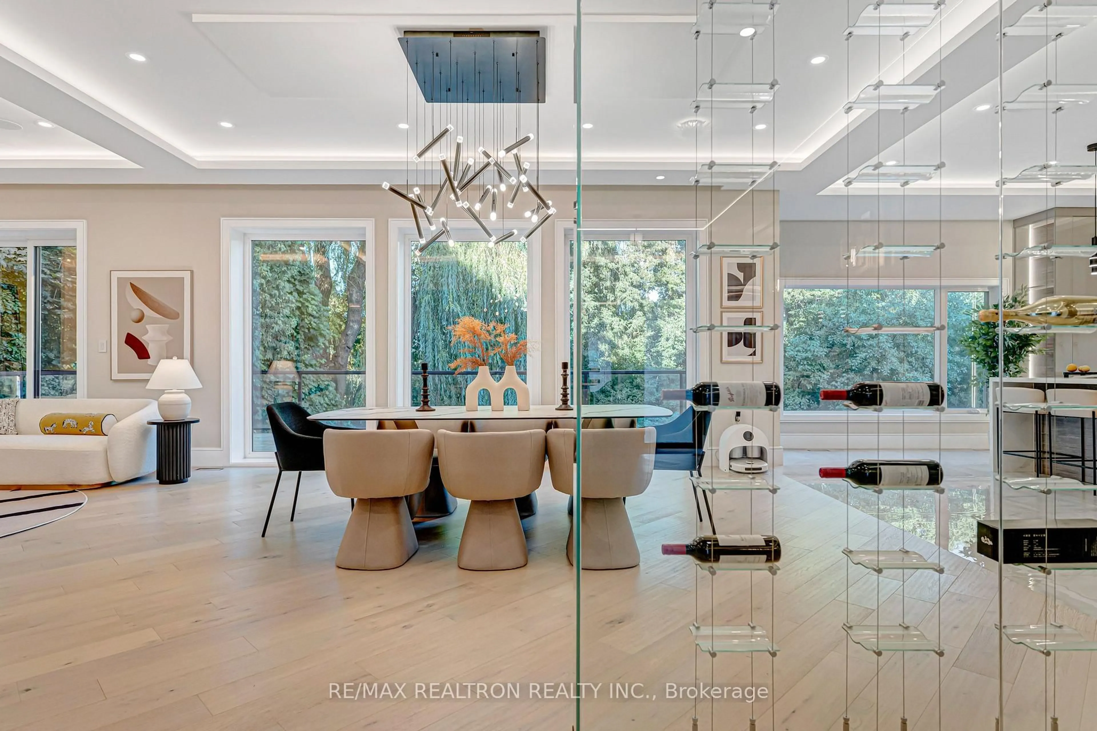 Dining room, ceramic/tile floor for 111 Banstock Dr, Toronto Ontario M2K 2H7