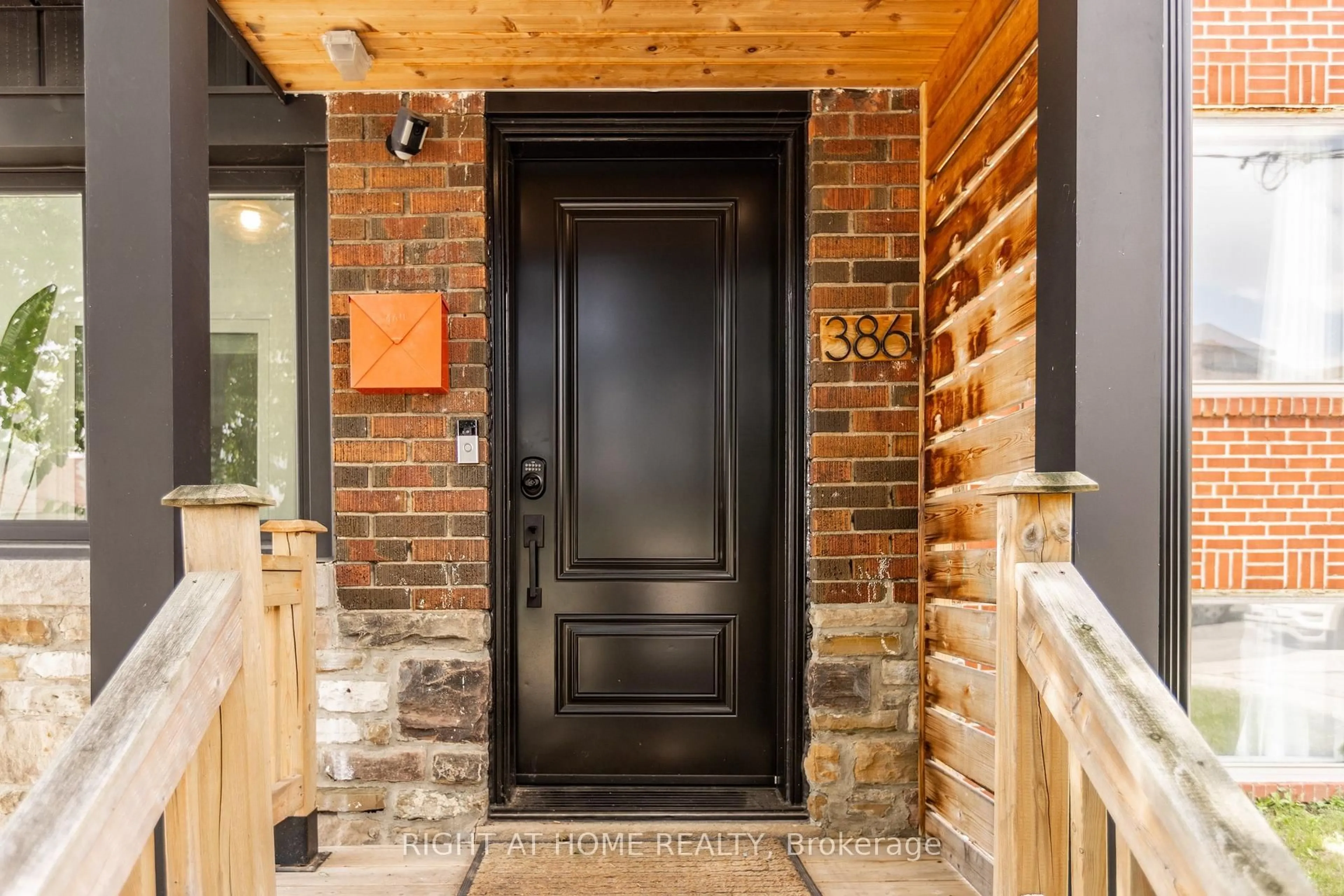 Indoor entryway for 386 Winona Dr, Toronto Ontario M6C 3T5