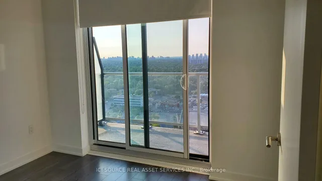 50 O'Neill Rd #2206, Toronto 5