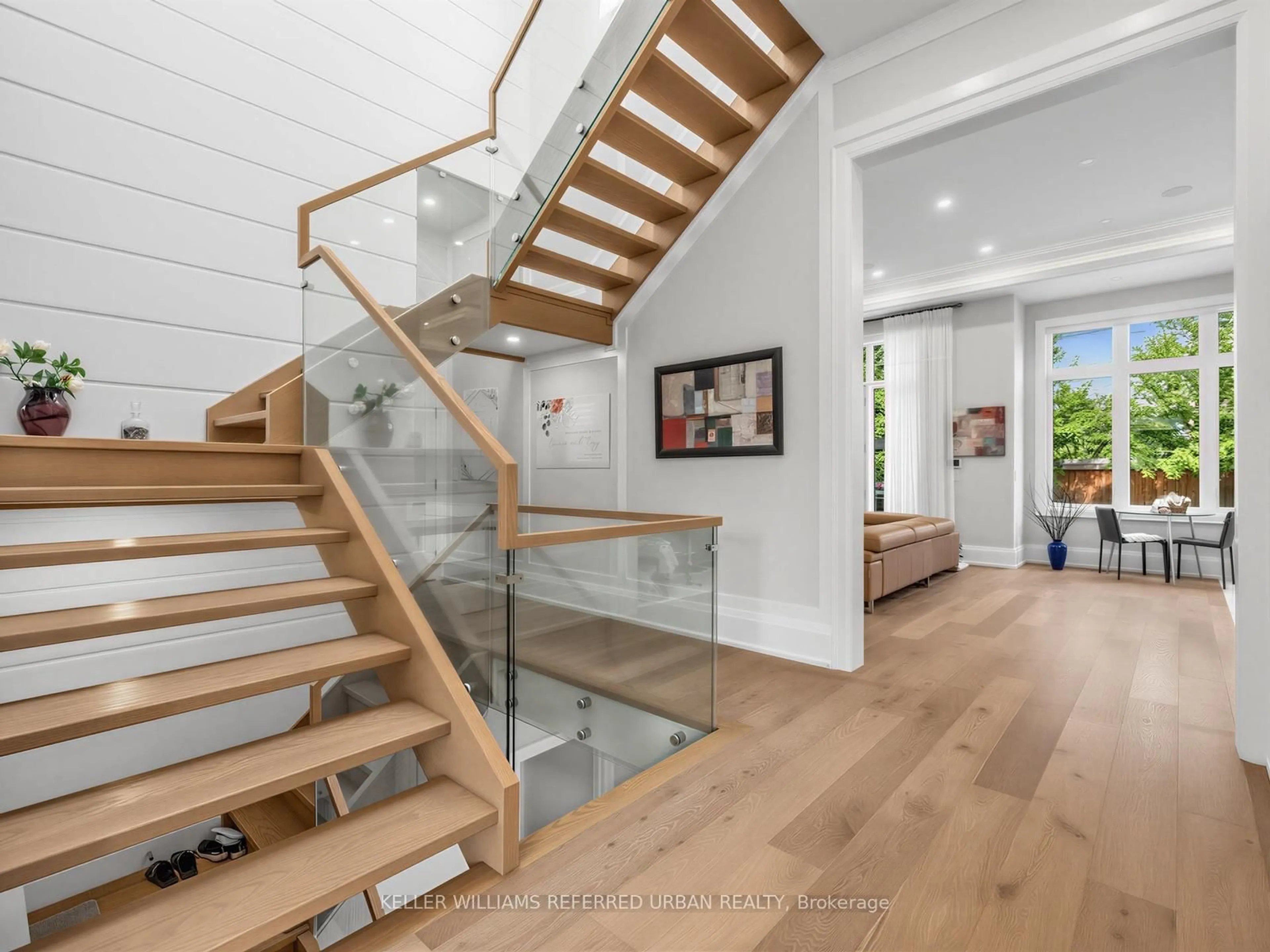 Stairs for 170 Spring Garden Ave, Toronto Ontario M2N 3G5