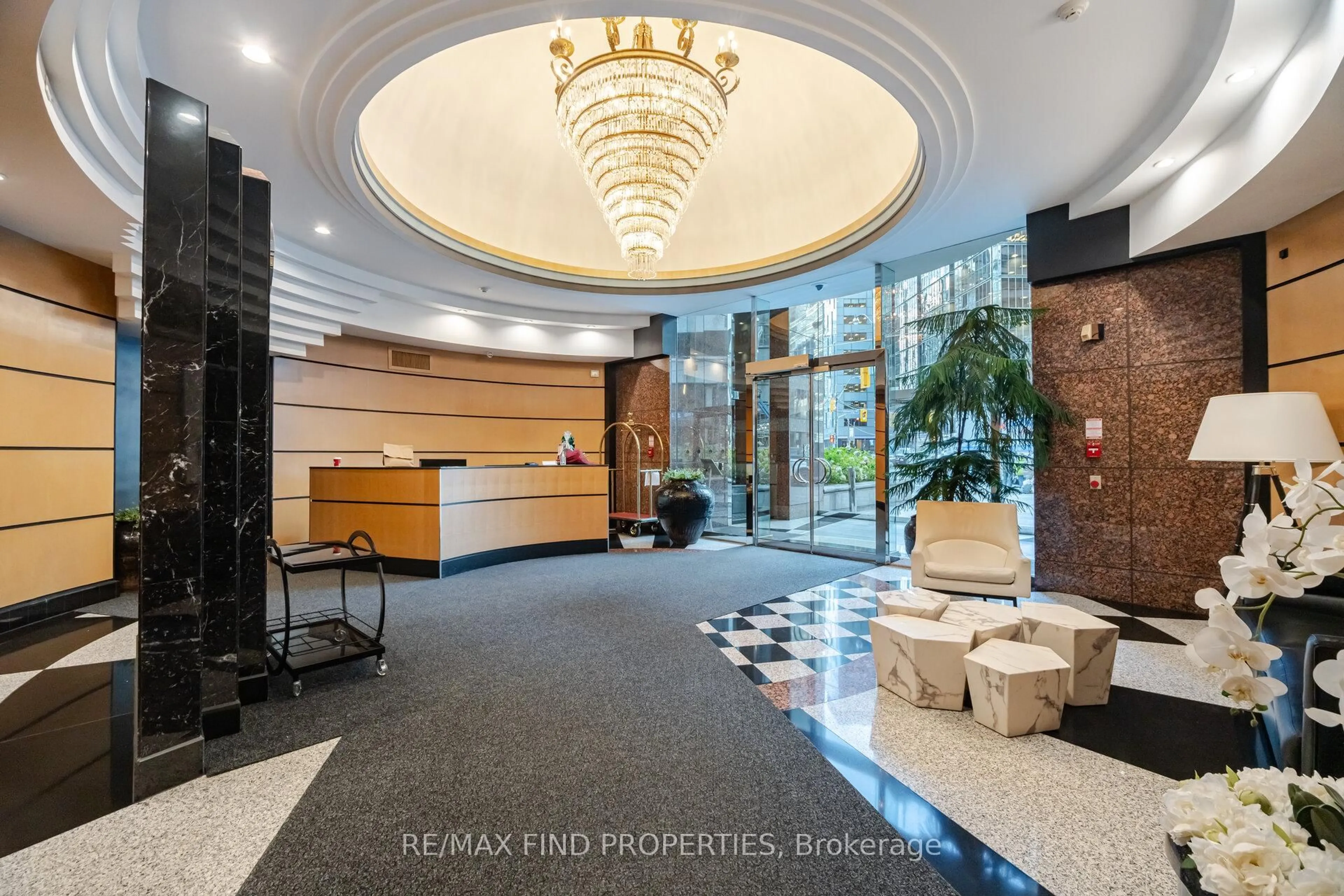 Lobby for 33 University Ave #1203, Toronto Ontario M5J 2S7