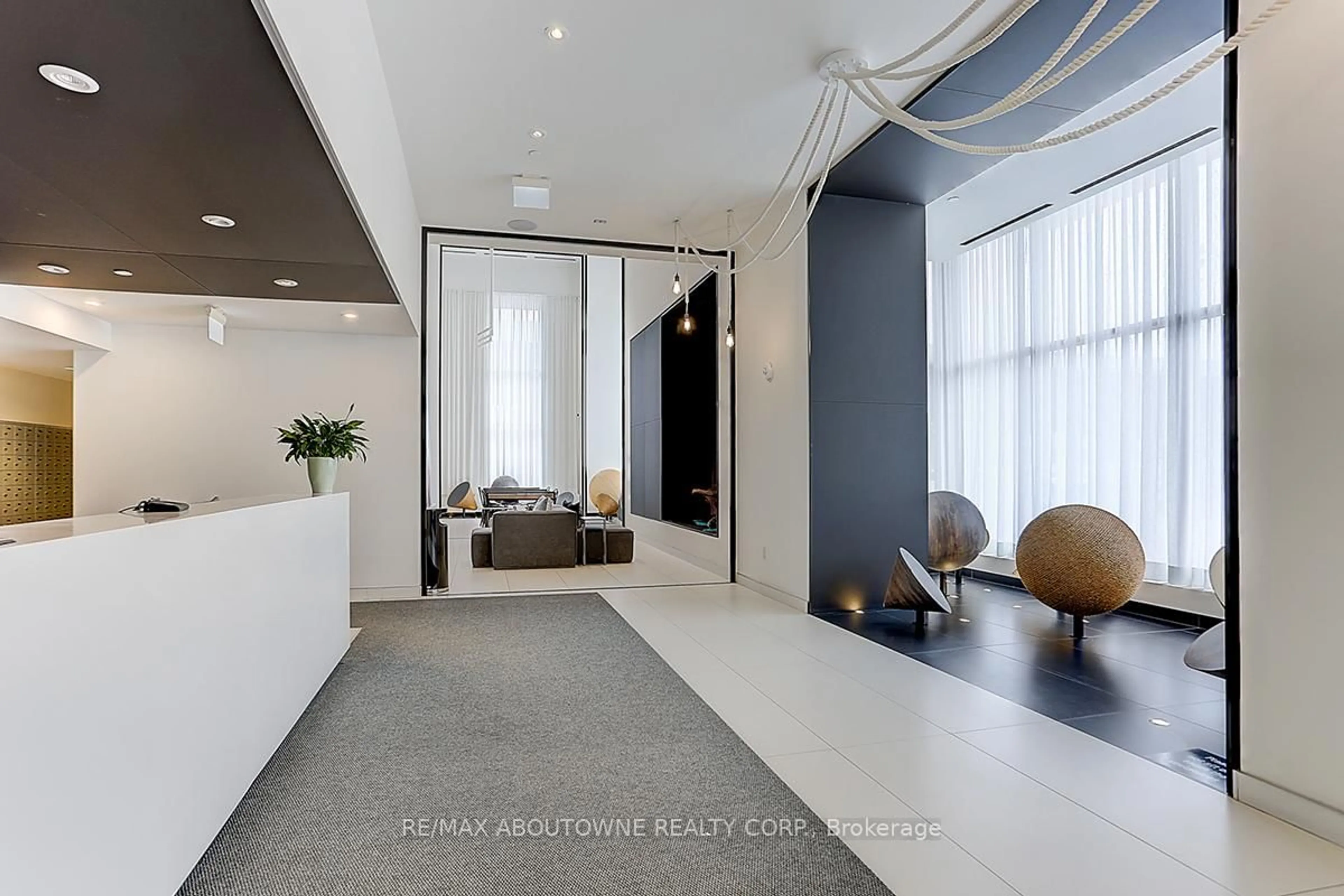 Lobby for 20 Richardson St #3102, Toronto Ontario M5A 0S6