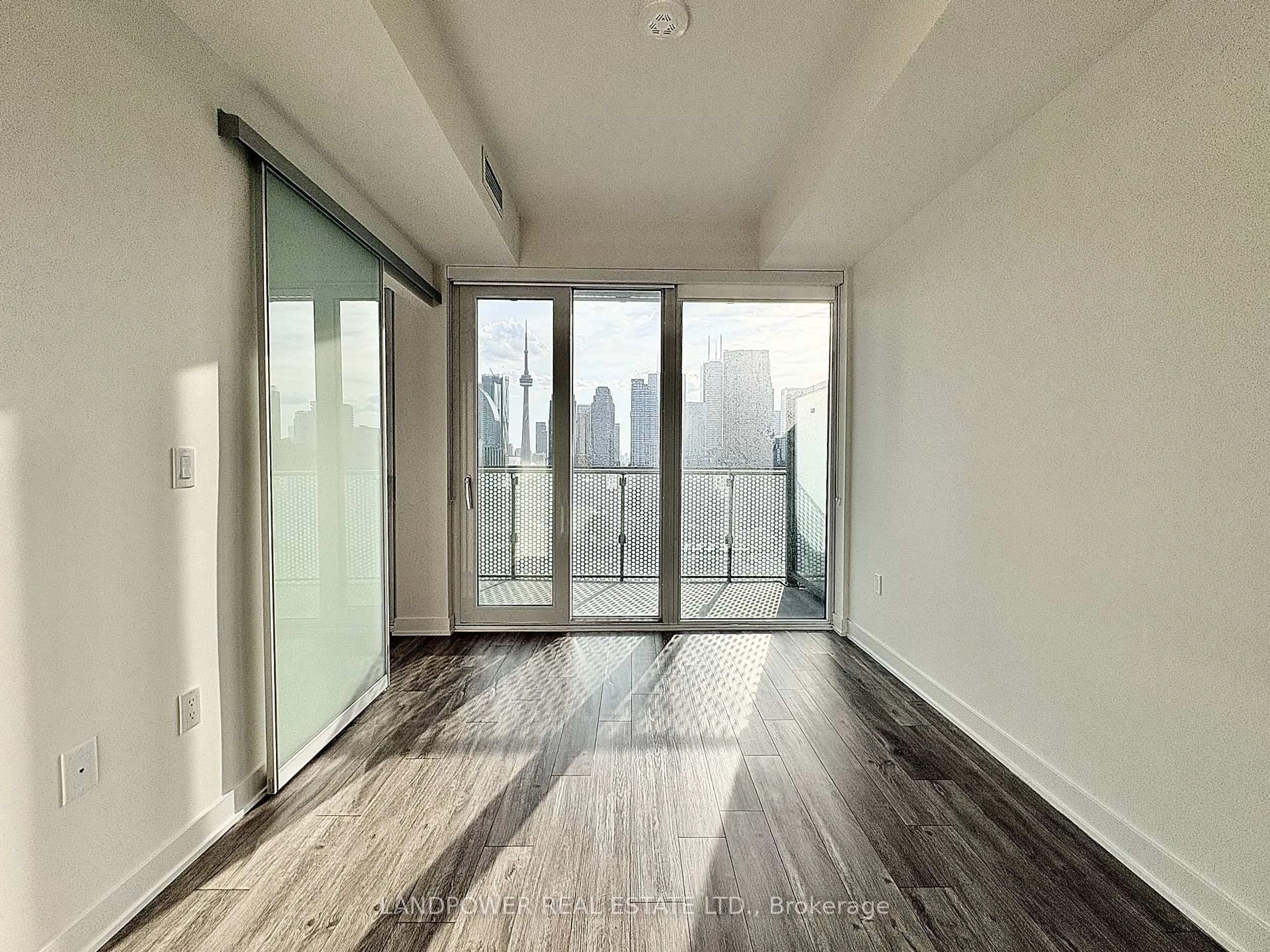 A pic of a room for 135 Lower Sherbourne St #2832 W, Toronto Ontario M5A 1Y4