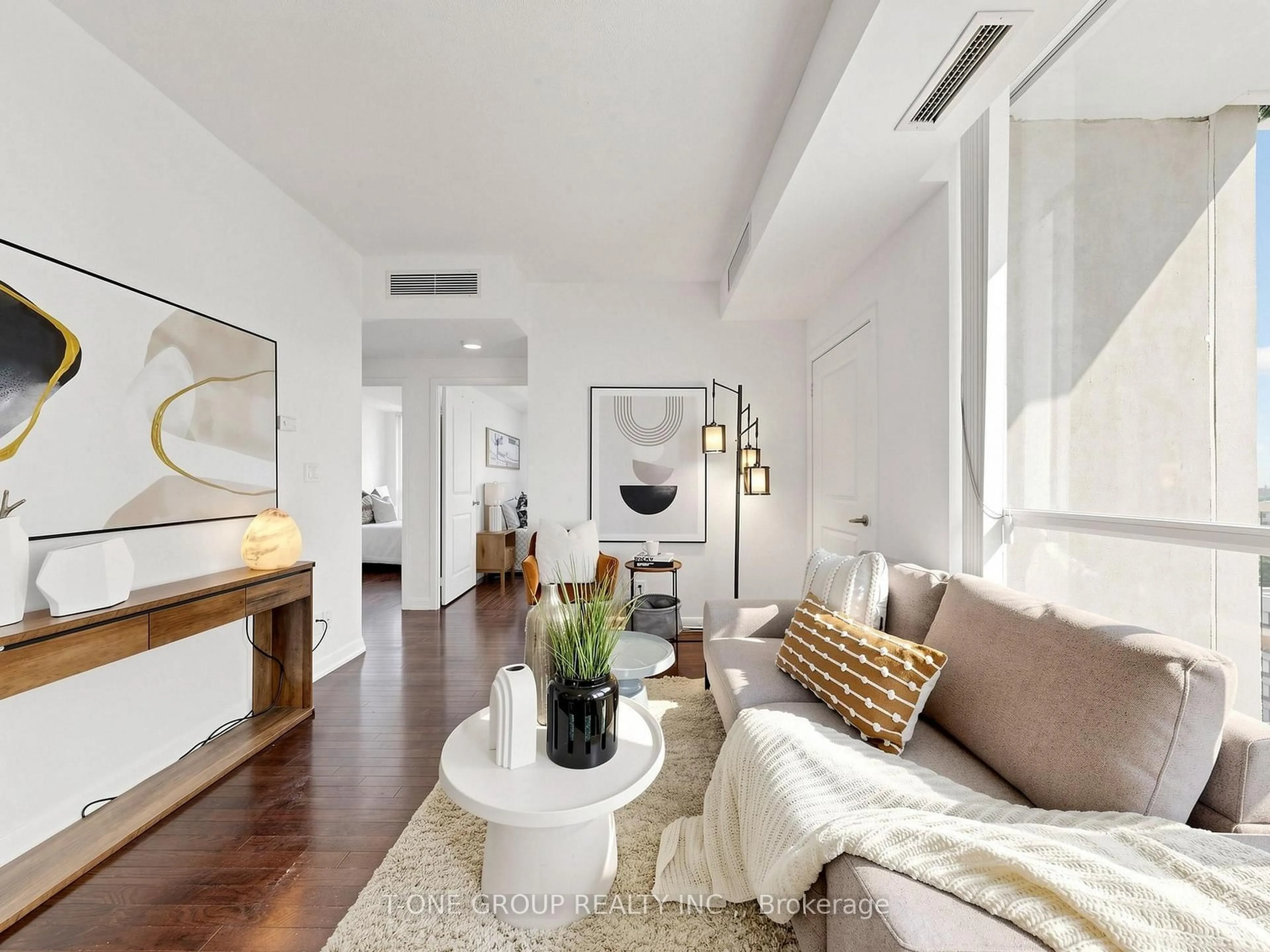Living room with furniture, unknown for 5793 Yonge St #2305, Toronto Ontario M2M 0A9
