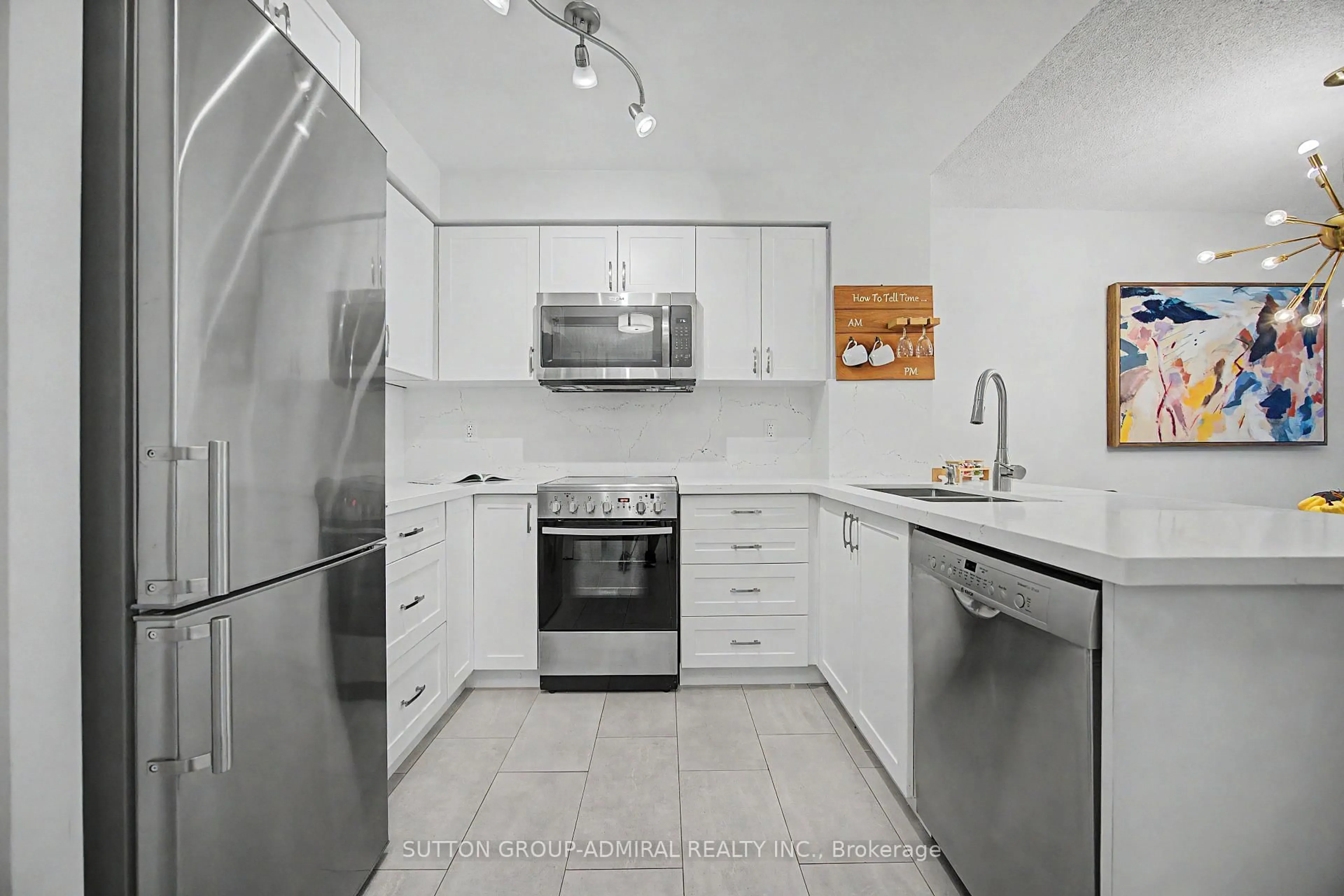 Standard kitchen, unknown for 212 Eglinton Ave #706, Toronto Ontario M4P 0A3