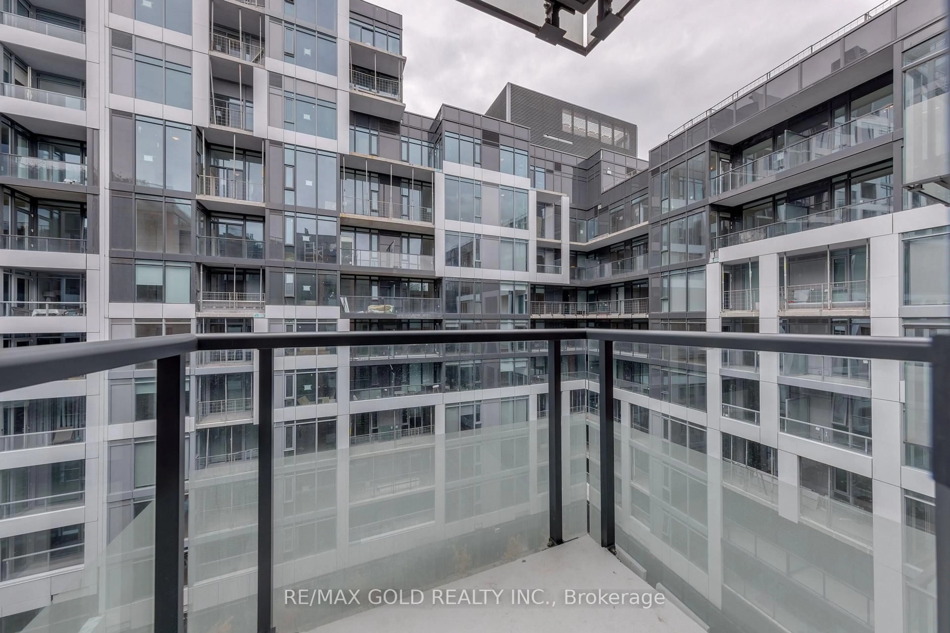 Balcony in the apartment, city buildings view from balcony for 560 Front St #809, Toronto Ontario M5V 1C1