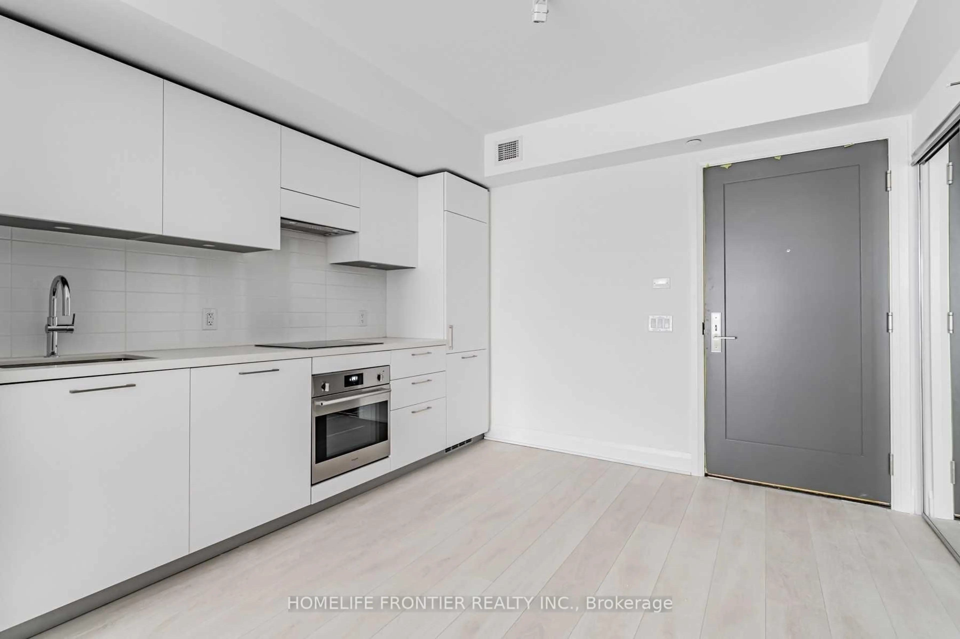 Standard kitchen, unknown for 33 Frederick Todd Way #516, Toronto Ontario M4G 0C9