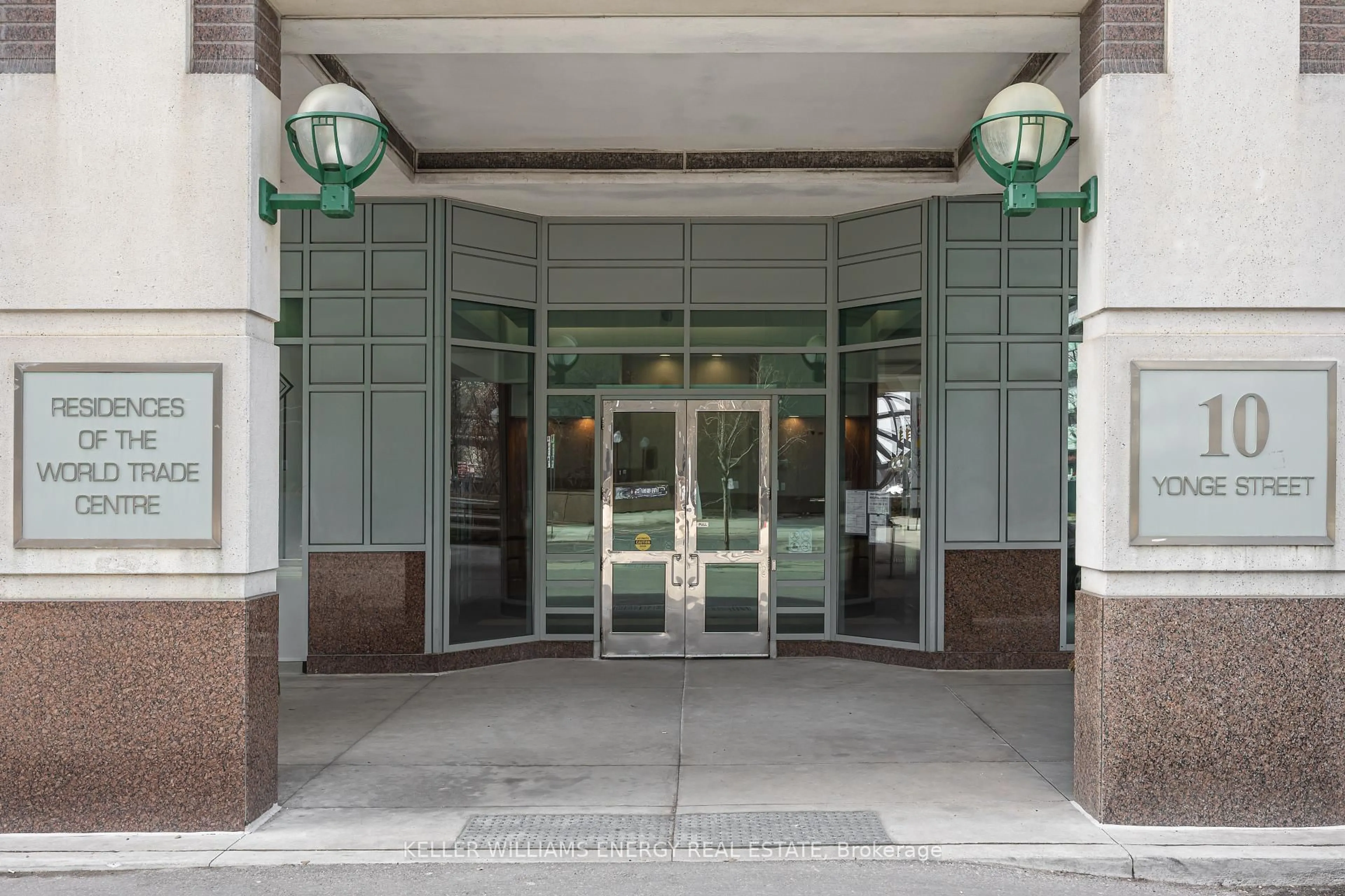 Unknown for 10 Yonge St #1604, Toronto Ontario M5E 1R4