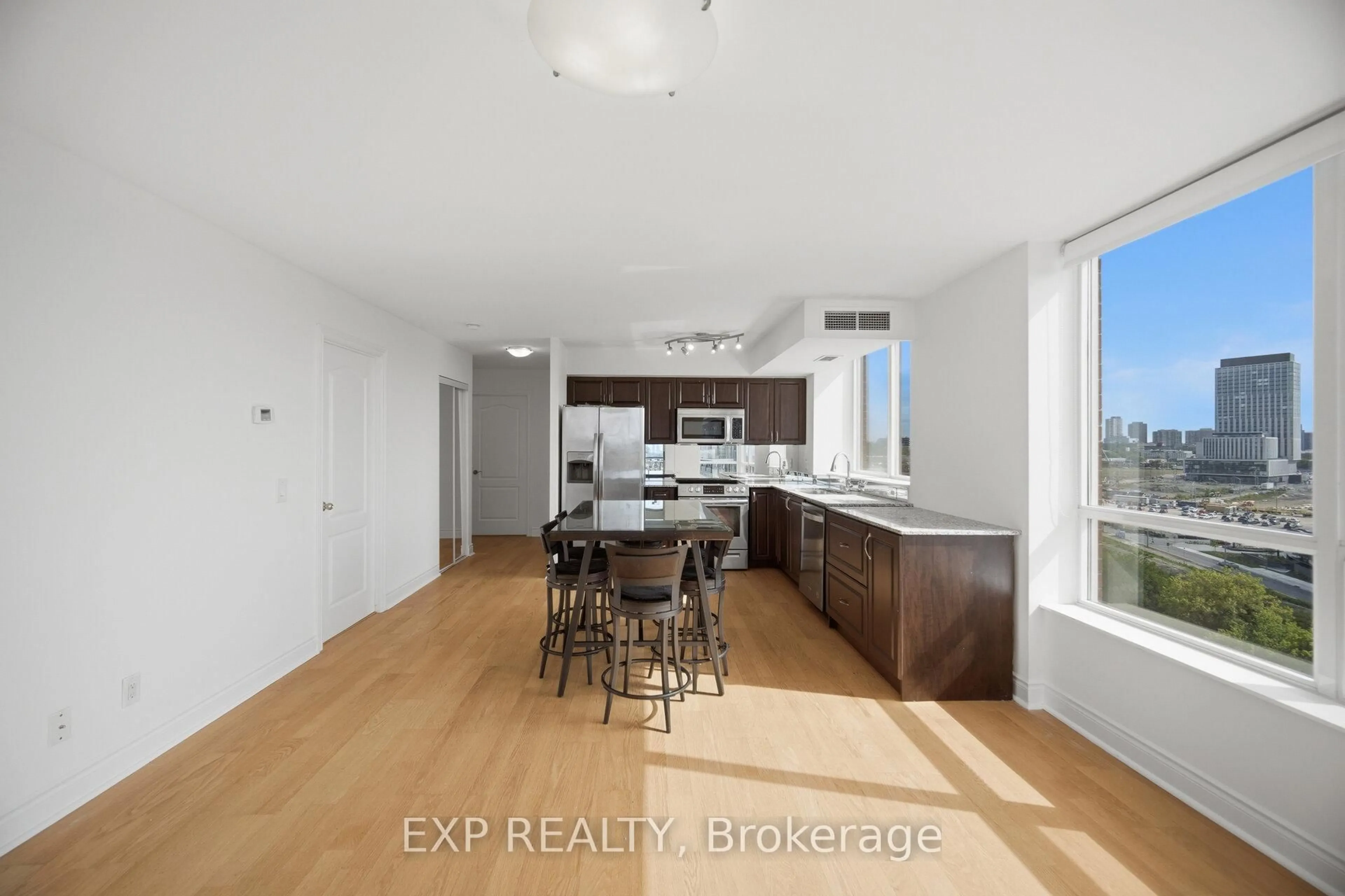 Unknown for 1103 Leslie St #1103, Toronto Ontario M3C 4G8