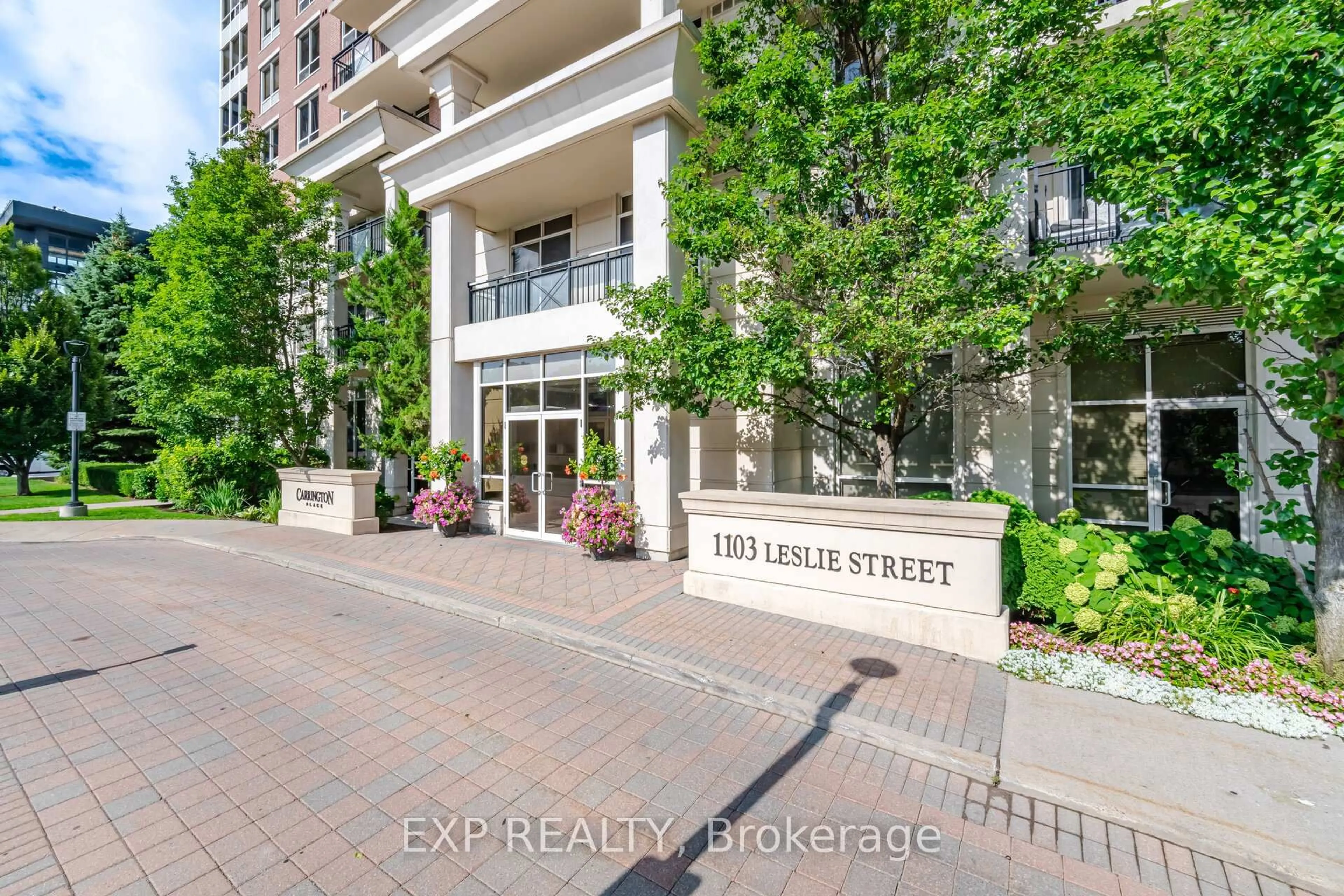 Indoor entryway for 1103 Leslie St #1103, Toronto Ontario M3C 4G8