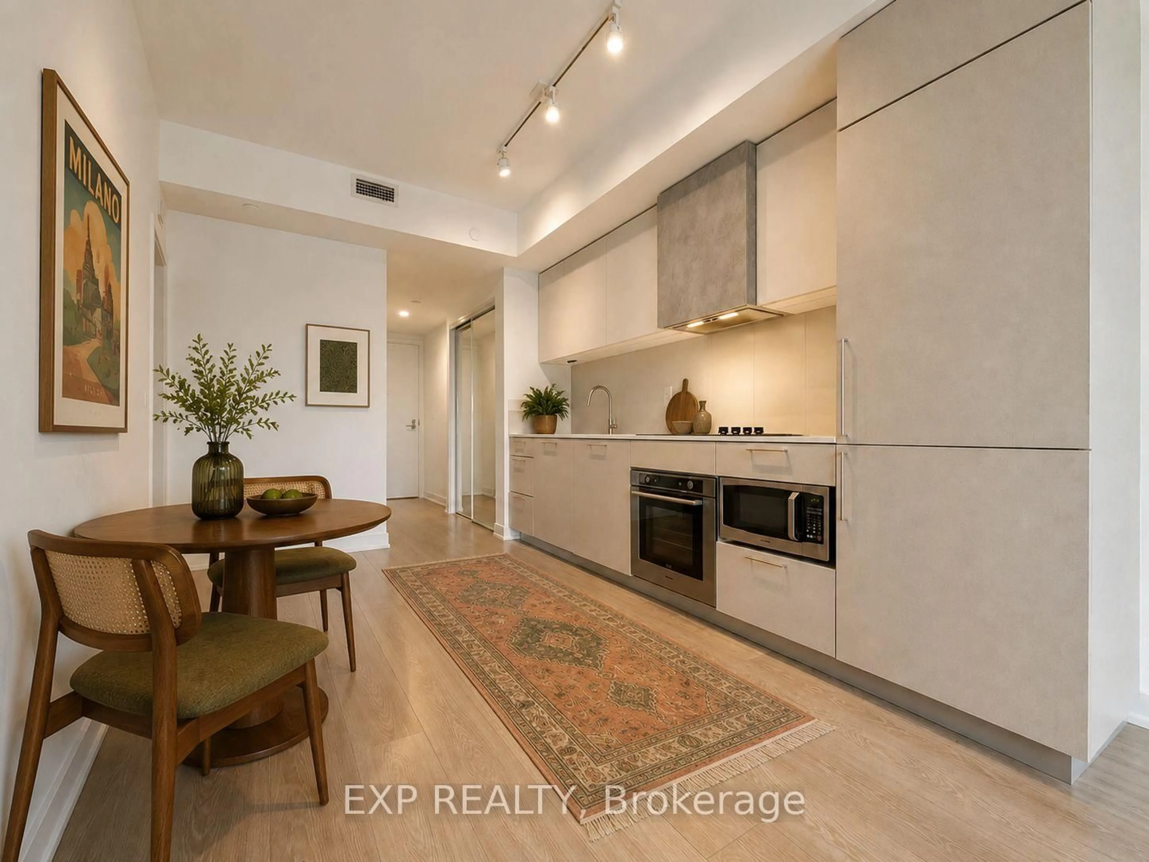 Open concept kitchen, unknown for 19 Western Battery Rd #811, Toronto Ontario M6K 3S4