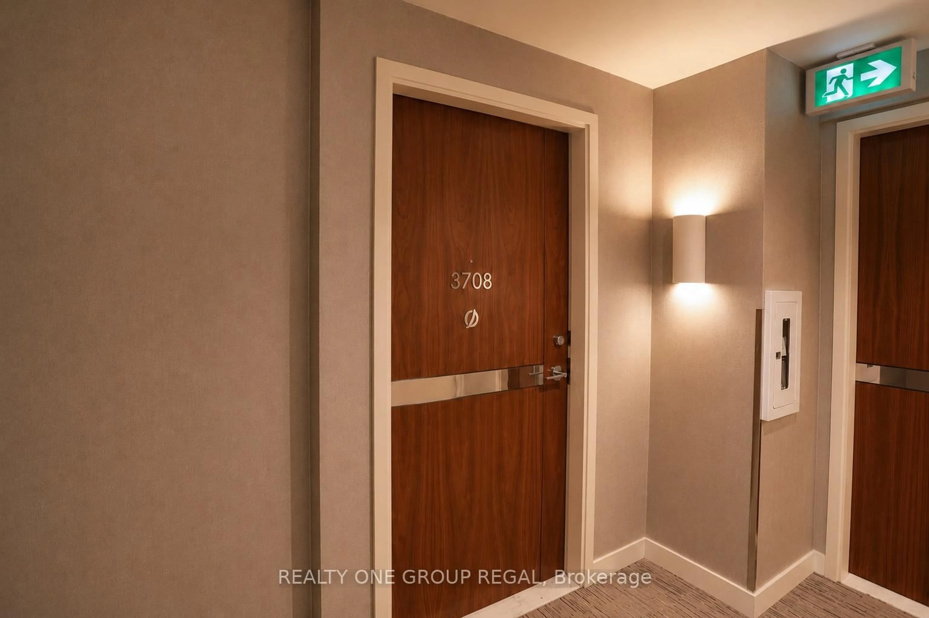 Indoor entryway for 85 McMahon Dr #3708, Toronto Ontario M2K 0H1