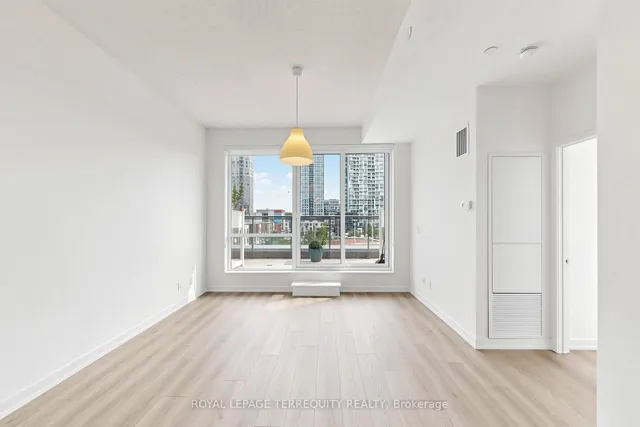 55 Regent Park Blvd #415, Toronto 5