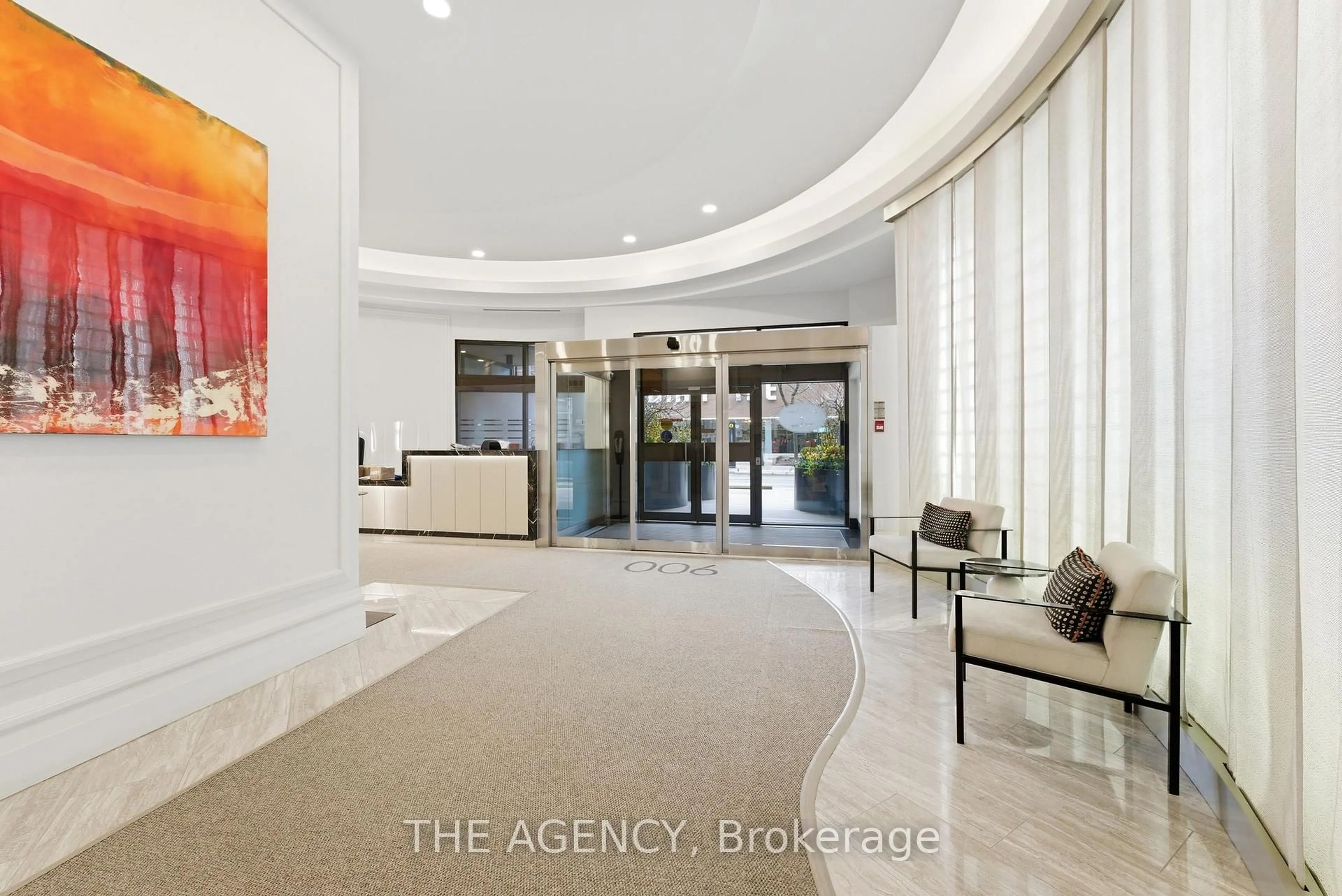 Lobby for 900 Yonge St #902, Toronto Ontario M4W 3P5