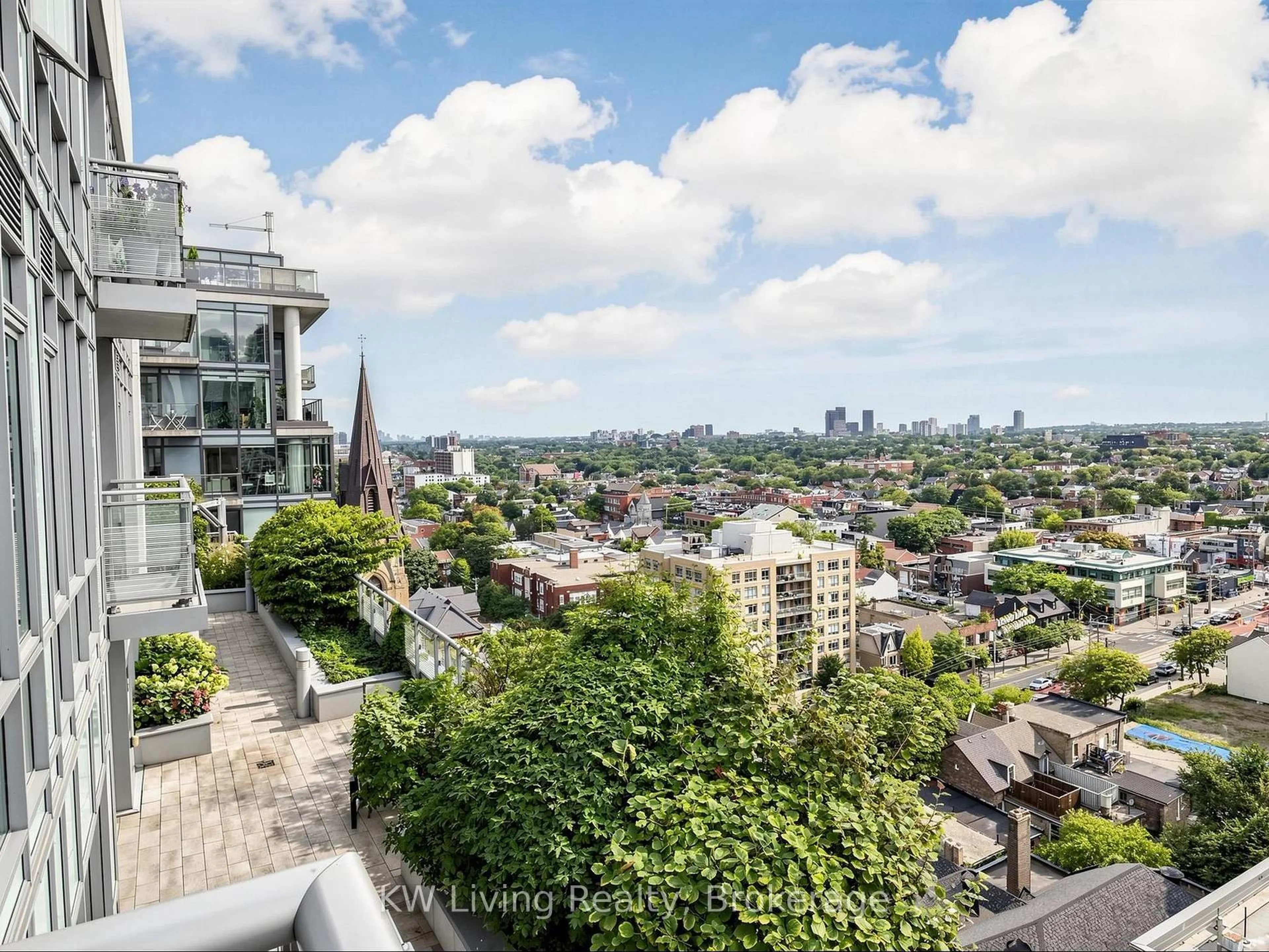 A pic from outside/outdoor area/front of a property/back of a property/a pic from drone, city buildings view from balcony for 525 Adelaide St #LPH10, Toronto Ontario M5V 0N7