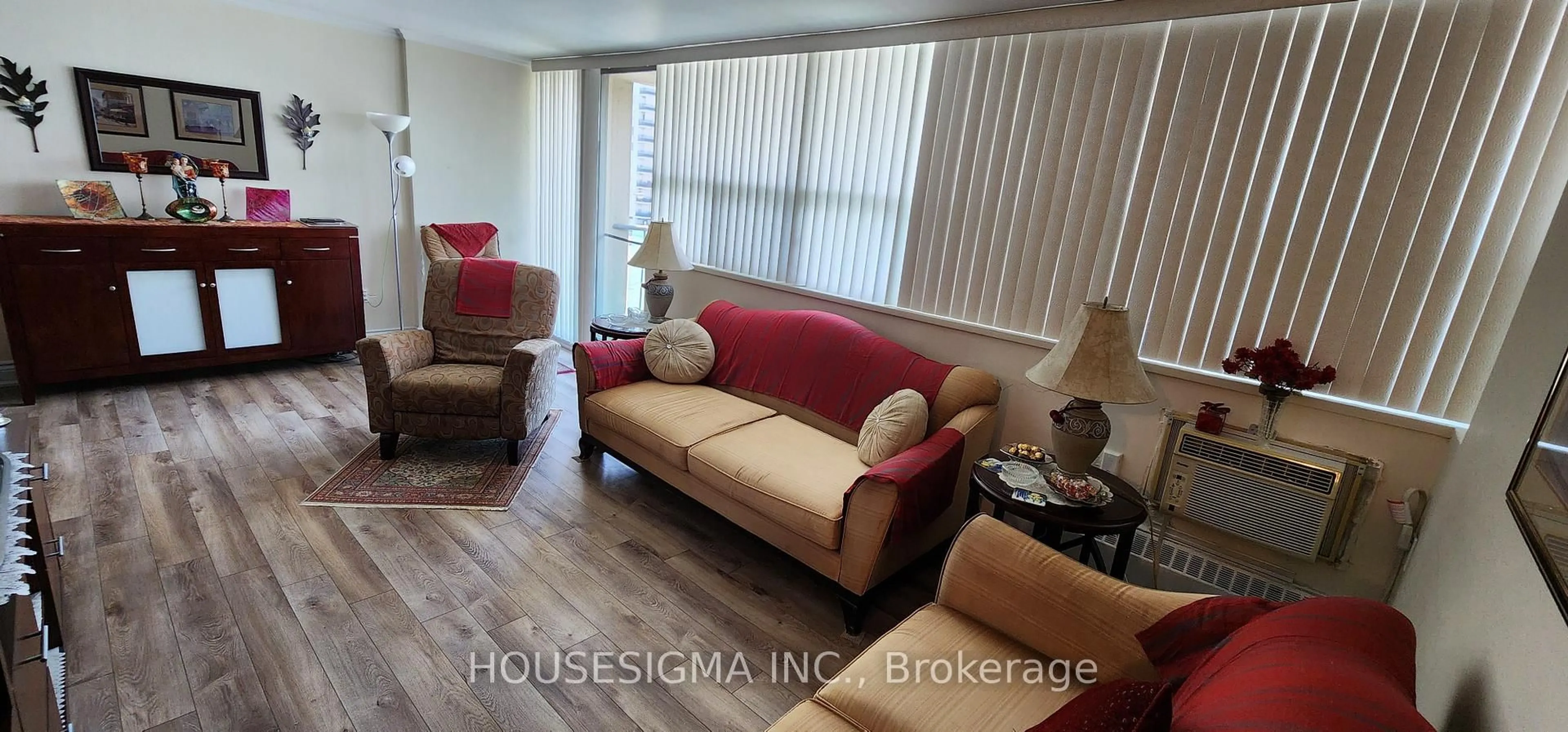 Living room with furniture, unknown for 5949 Yonge St #505, Toronto Ontario M2M 3V8