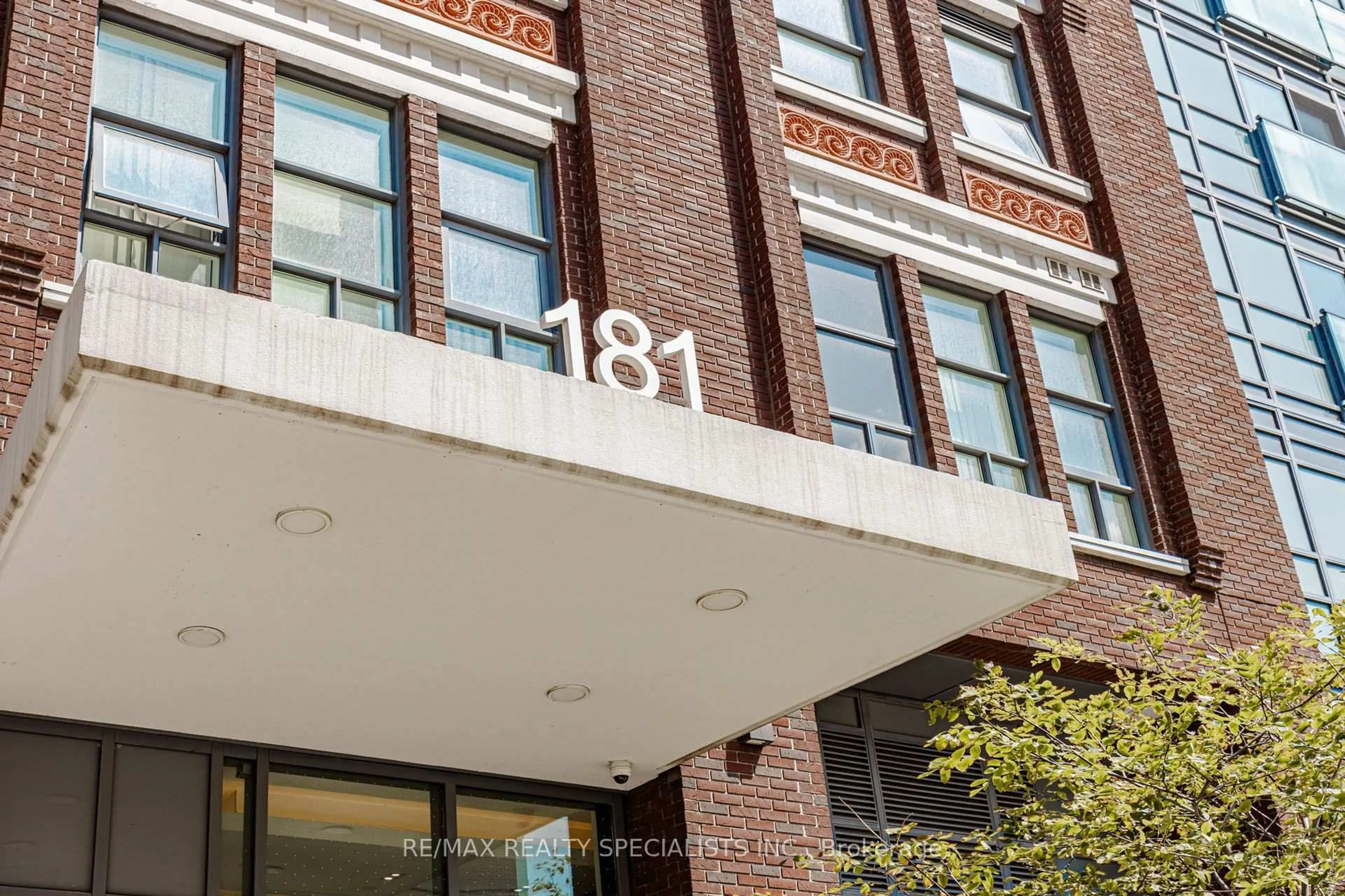 Unknown for 181 Huron St #604, Toronto Ontario M5T 0C1