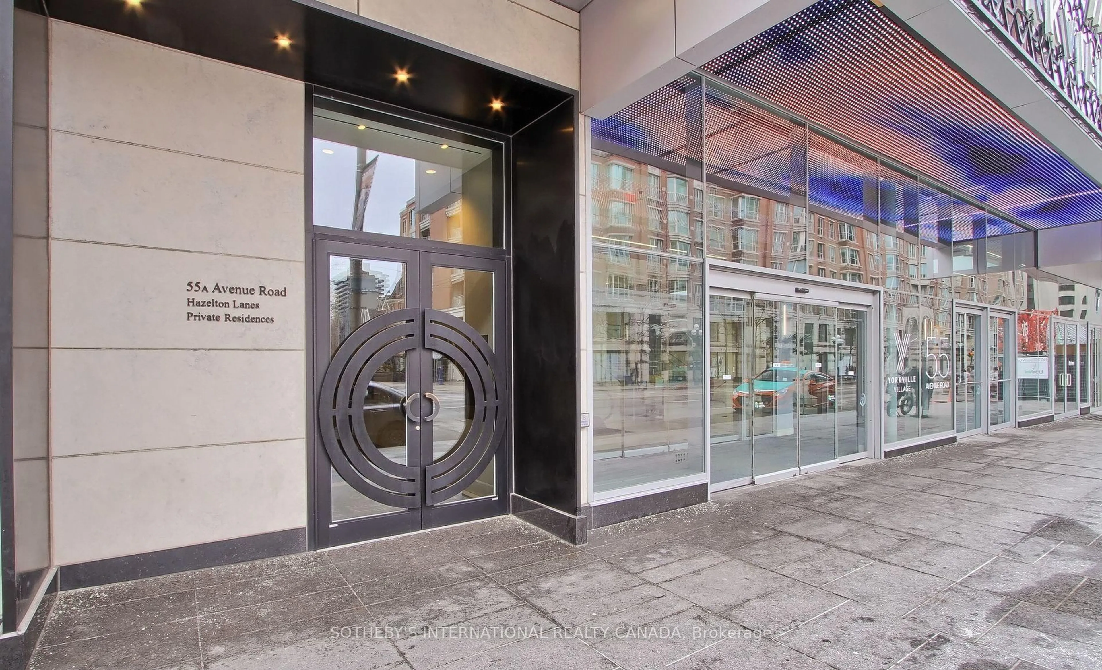 Indoor foyer for 55A Avenue Rd #408, Toronto Ontario M5A 2G3