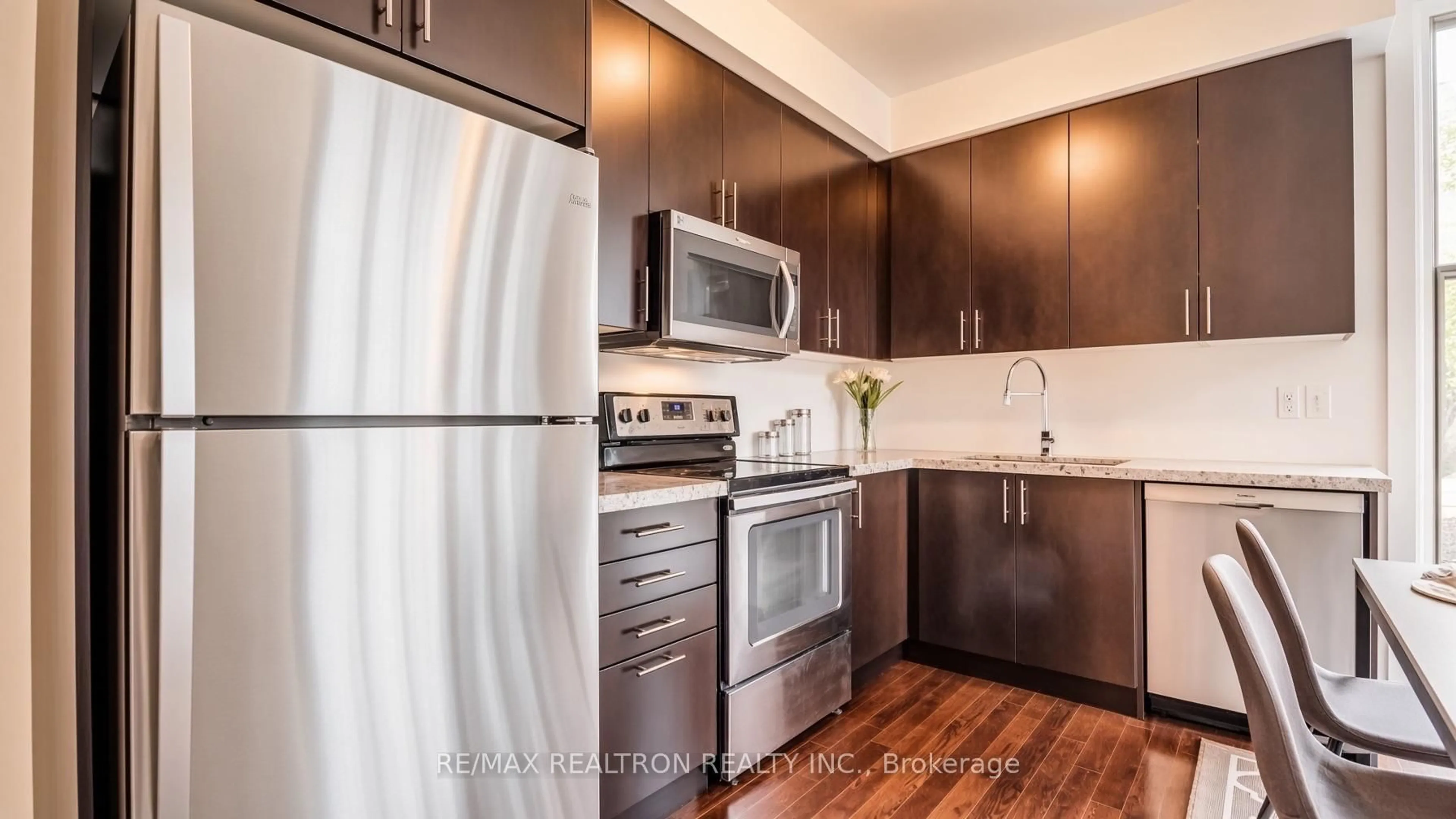Standard kitchen, unknown for 23 Eldora Ave #112, Toronto Ontario M2M 1R3