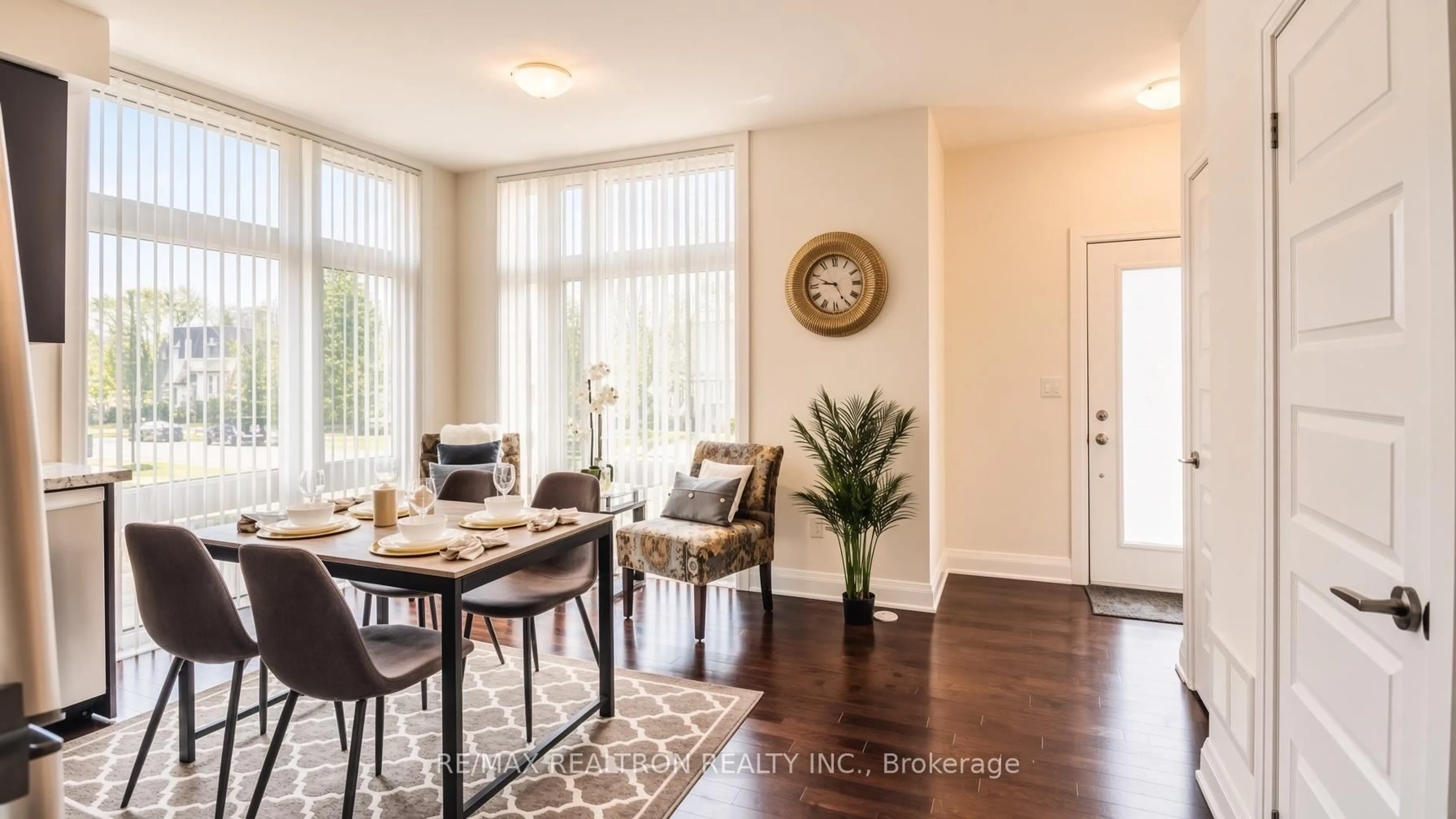 Dining room, wood/laminate floor for 23 Eldora Ave #112, Toronto Ontario M2M 1R3