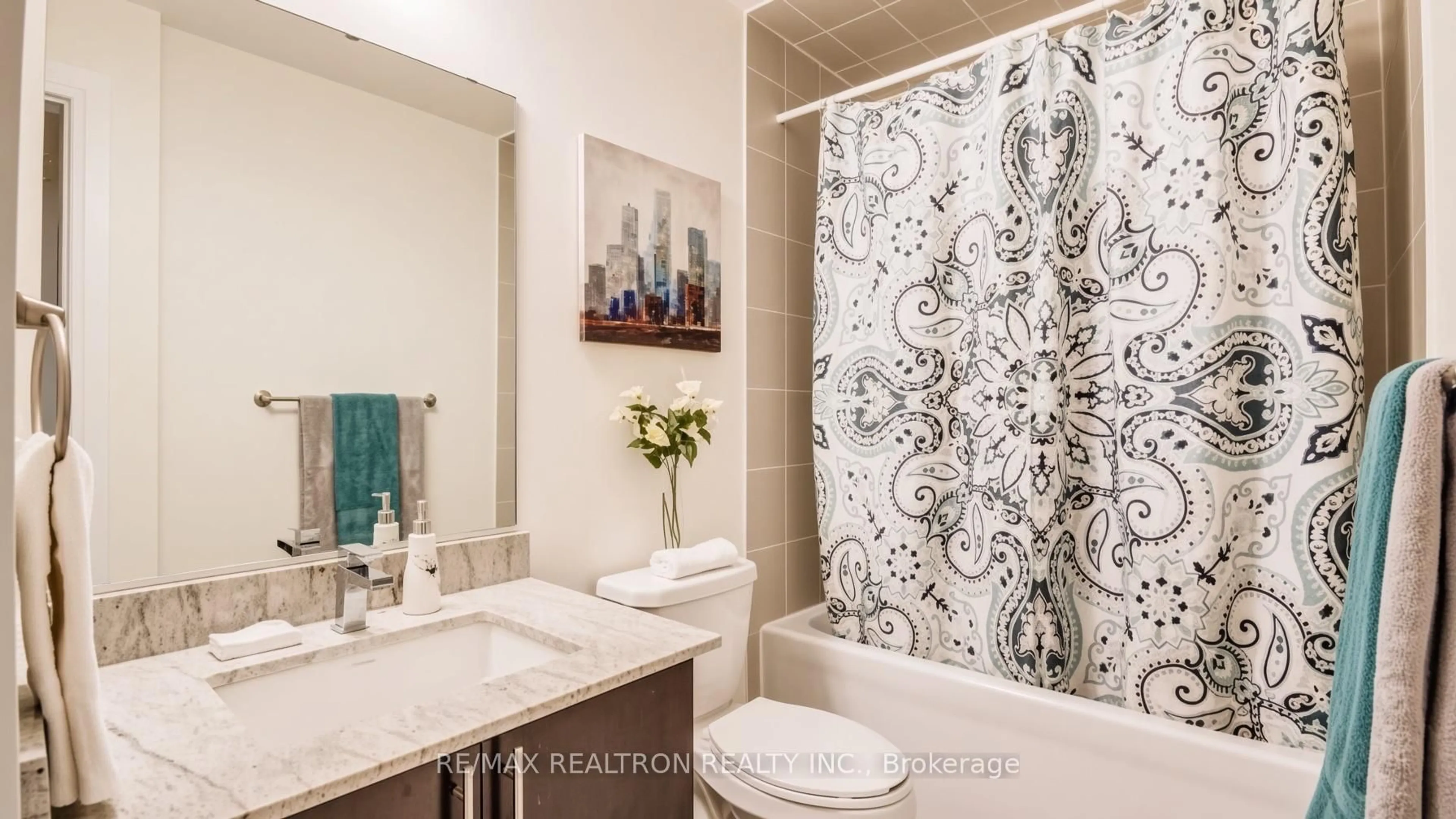 Standard bathroom, ceramic/tile floor for 23 Eldora Ave #112, Toronto Ontario M2M 1R3