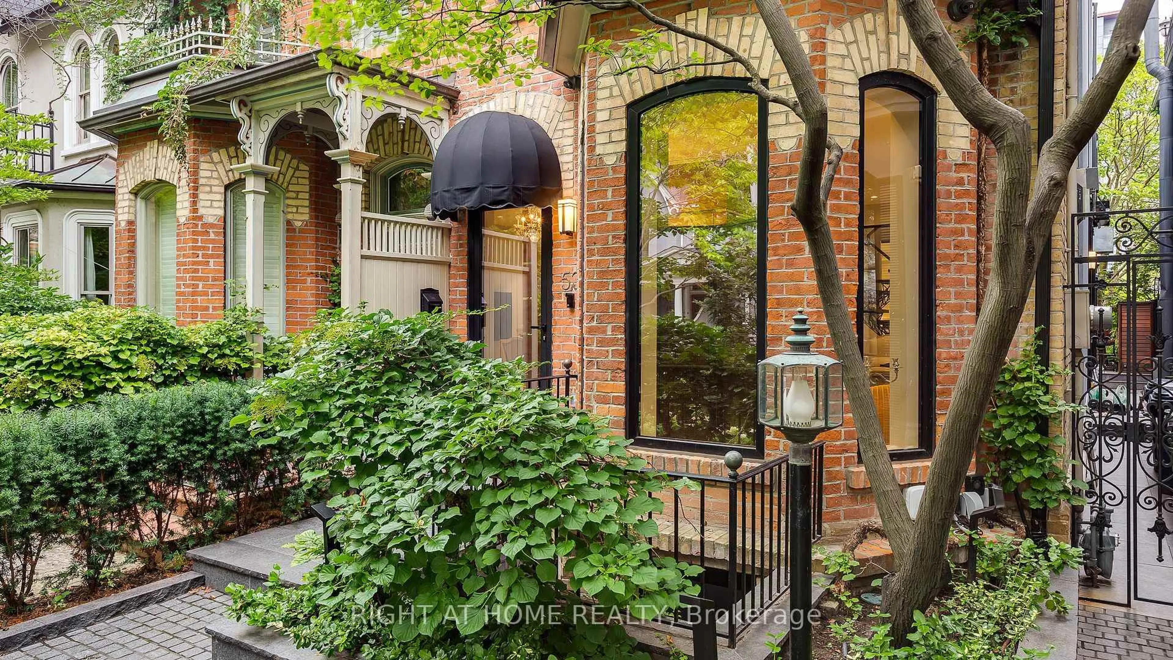 Unknown for 53 Hazelton Ave, Toronto Ontario M5R 2E3