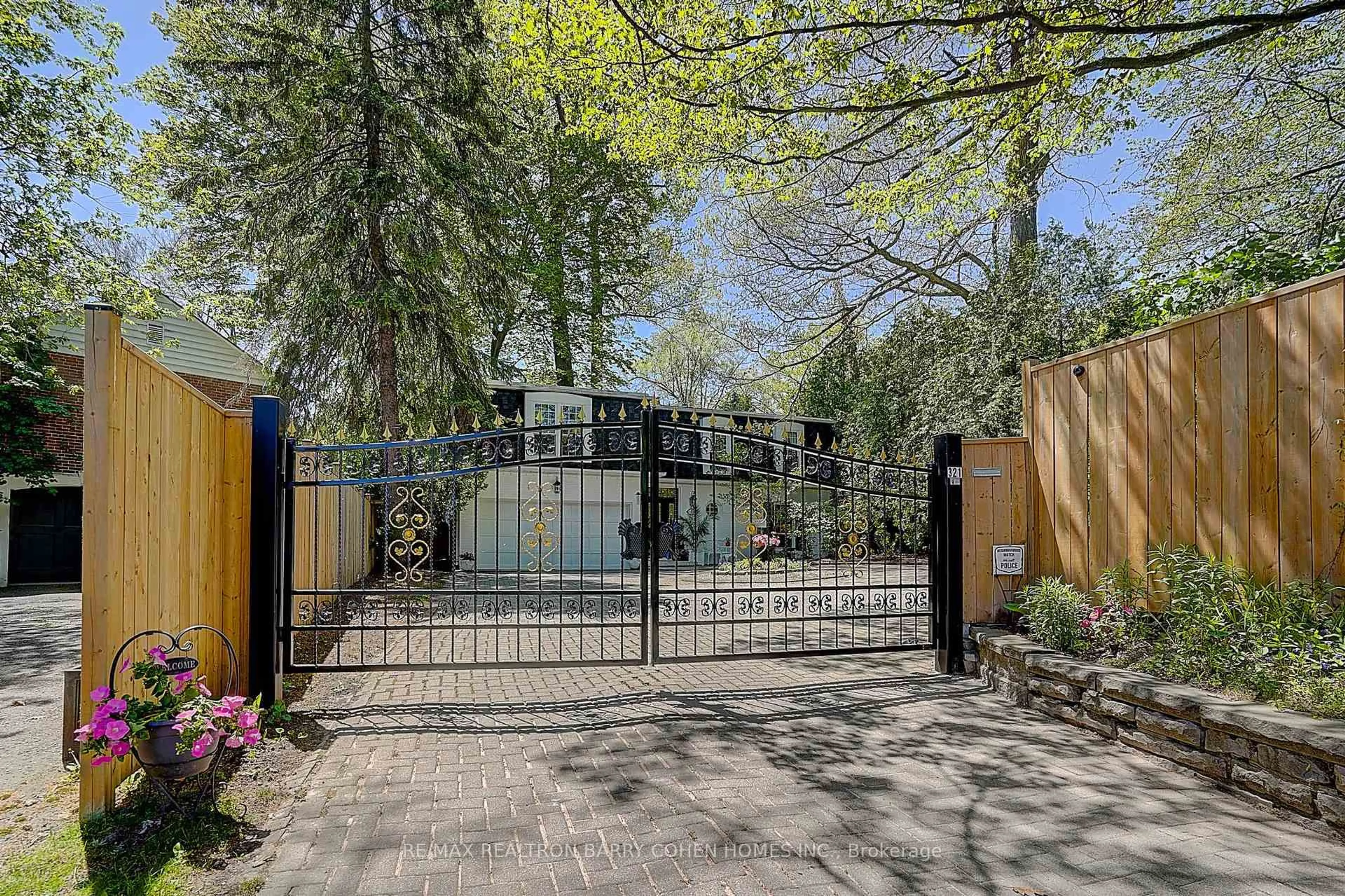 Unknown for 321 Lawrence Ave, Toronto Ontario M4N 1T8