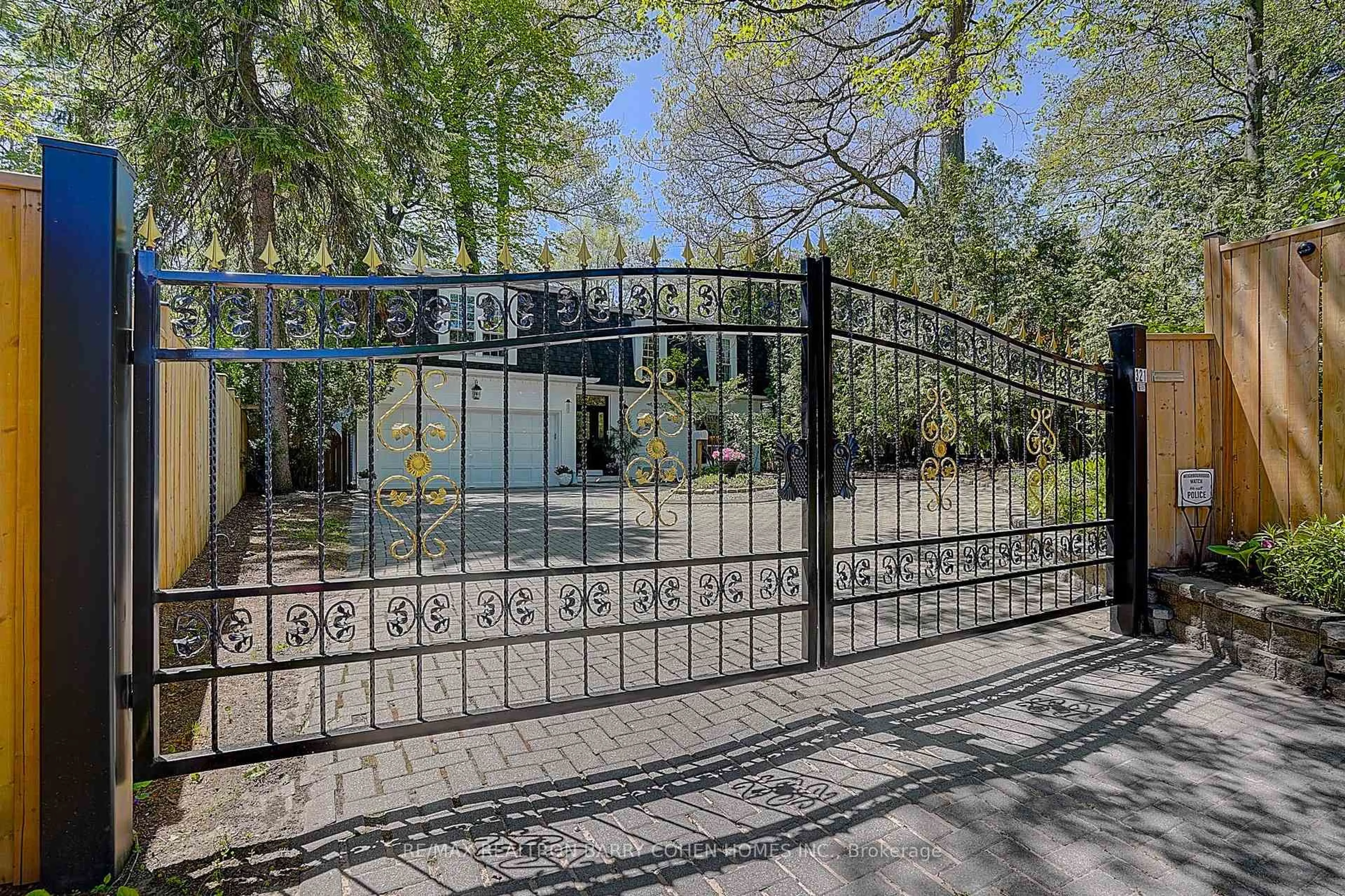 Unknown for 321 Lawrence Ave, Toronto Ontario M4N 1T8