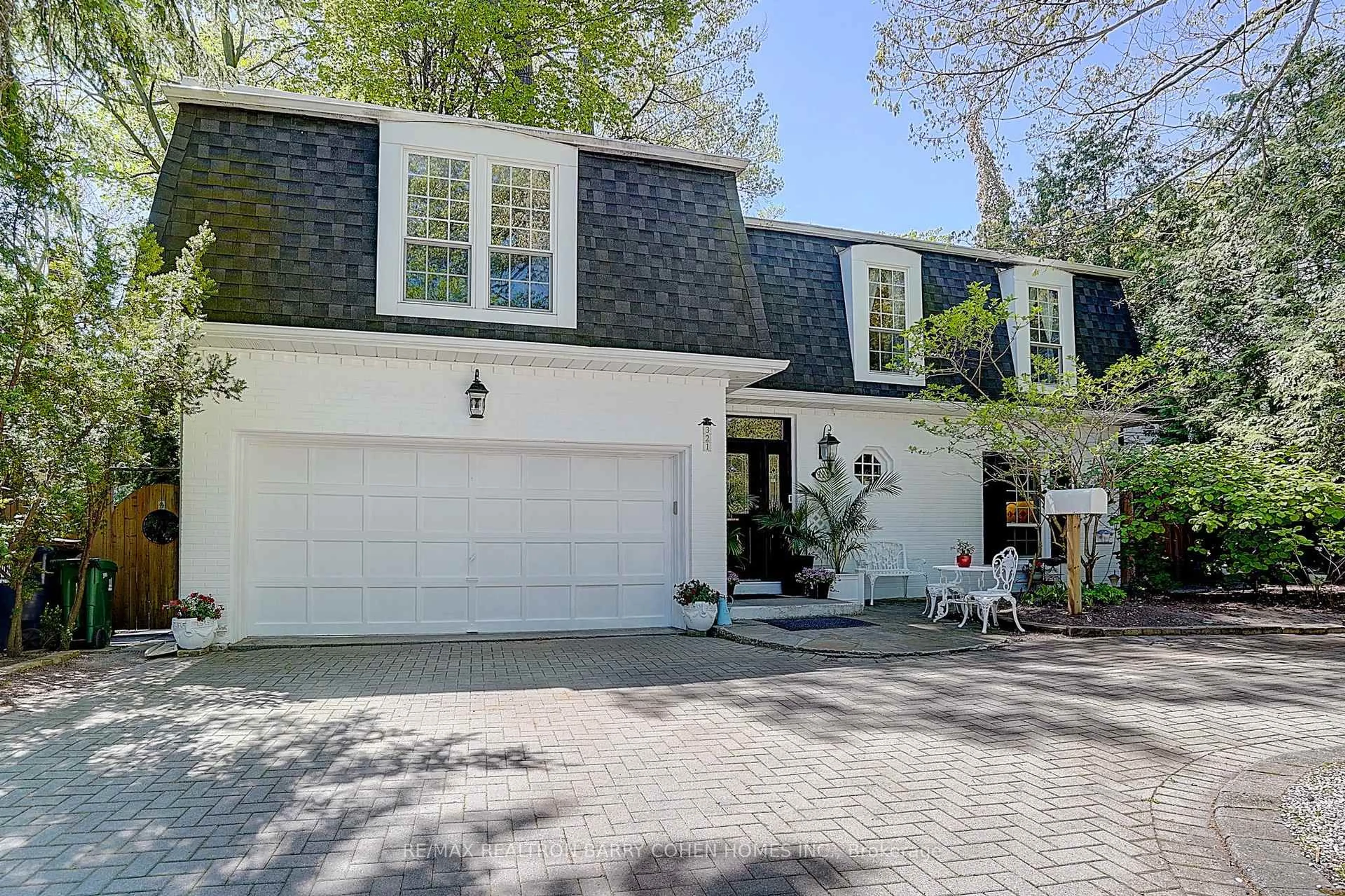 Home with brick exterior material, street for 321 Lawrence Ave, Toronto Ontario M4N 1T8