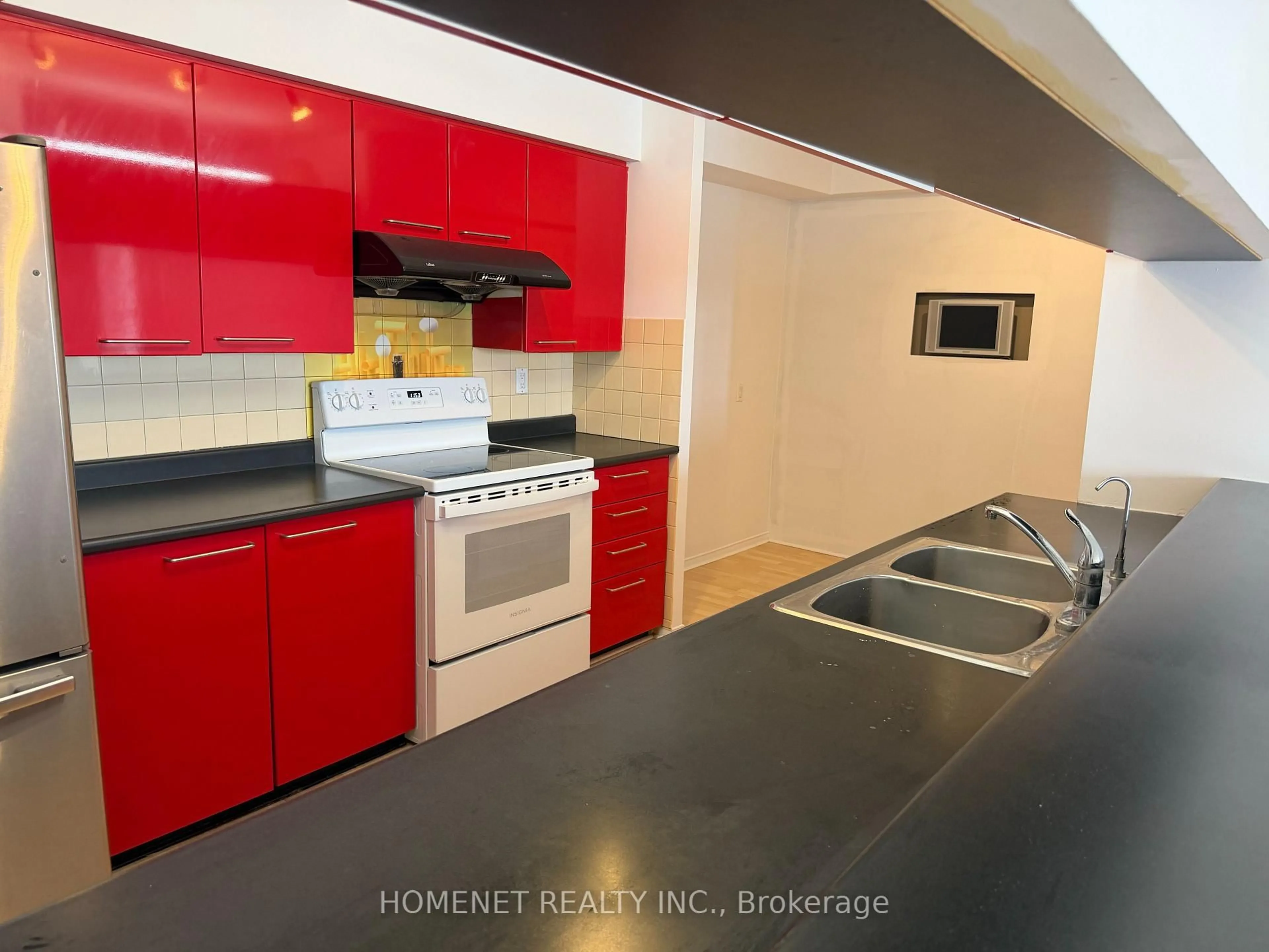 Standard kitchen, unknown for 100 Upper Madison Ave #2306, Toronto Ontario M2N 6M4
