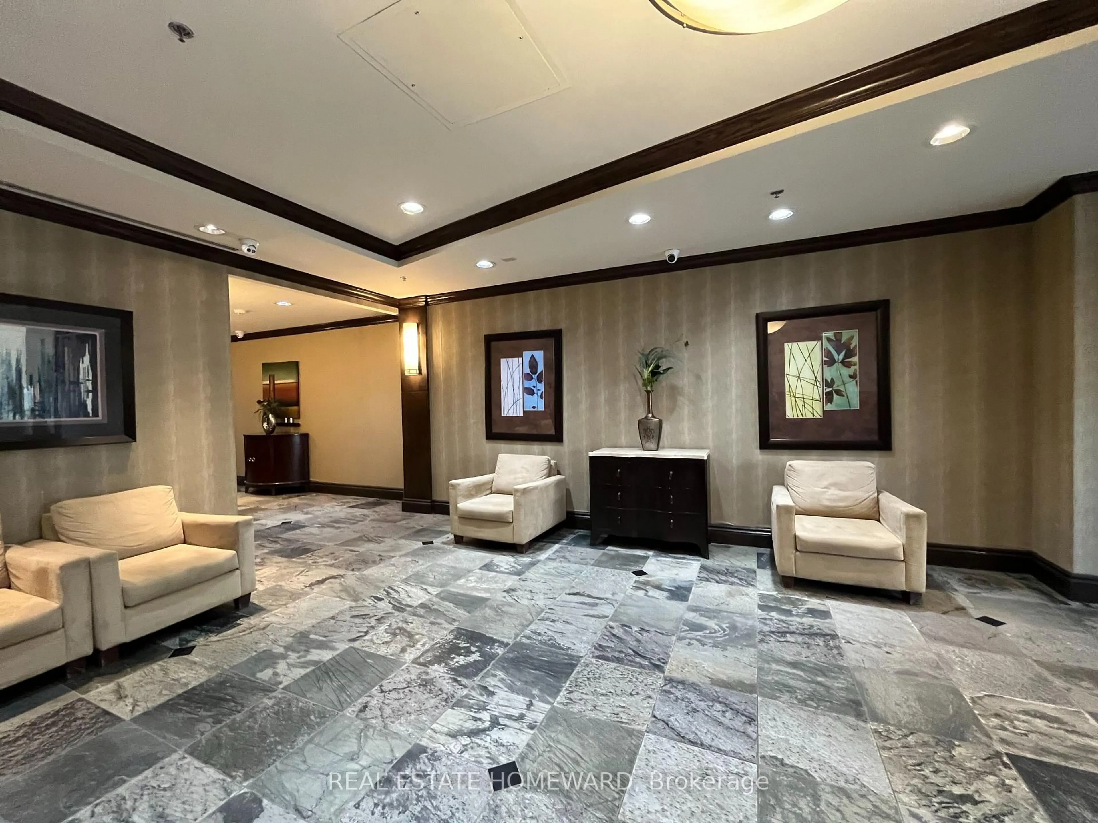 Lobby for 308 Palmerston Ave #601, Toronto Ontario M6J 3X9
