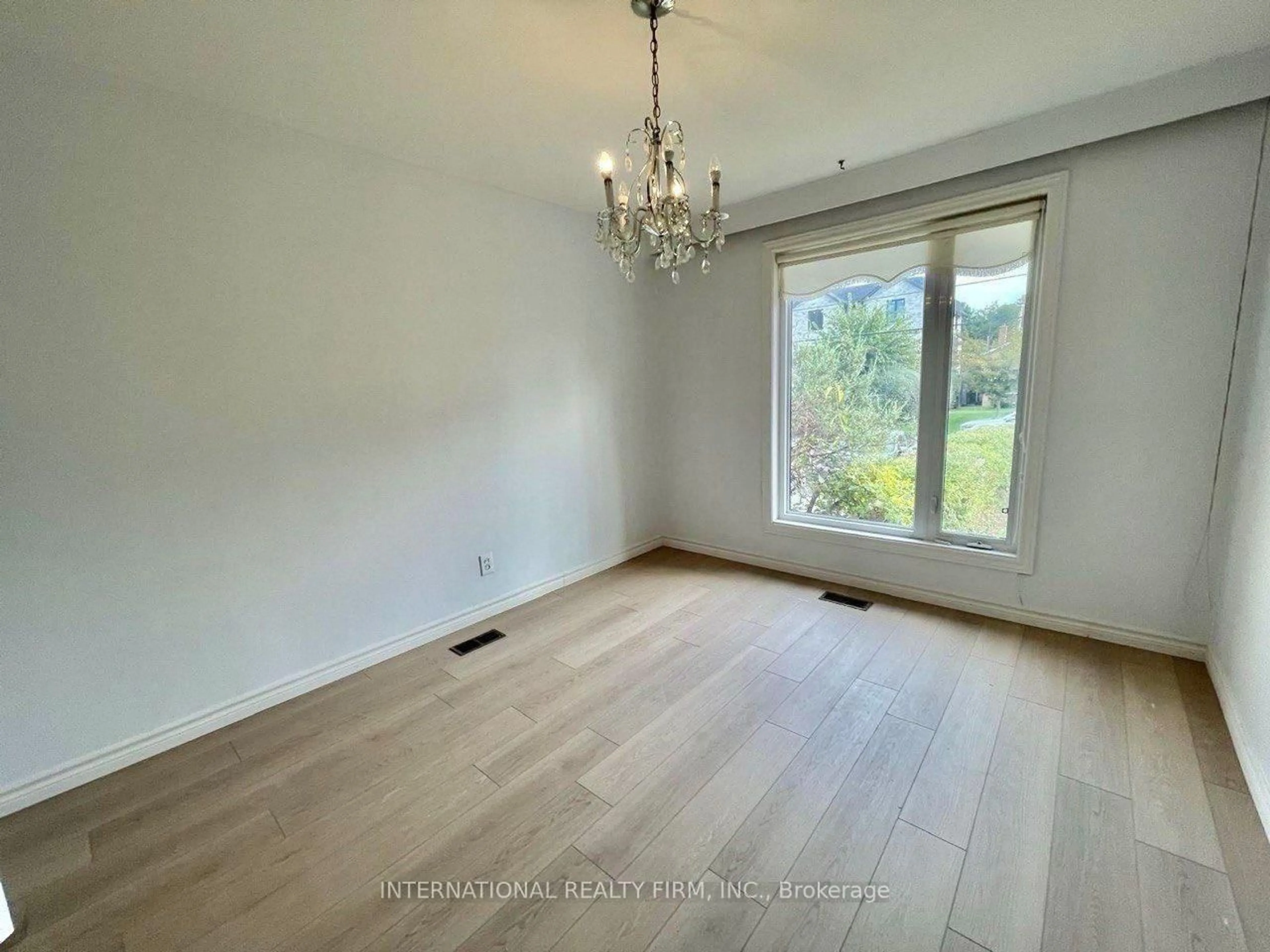 A pic of a room for 198 Waterloo Ave, Toronto Ontario M3H 3Z2