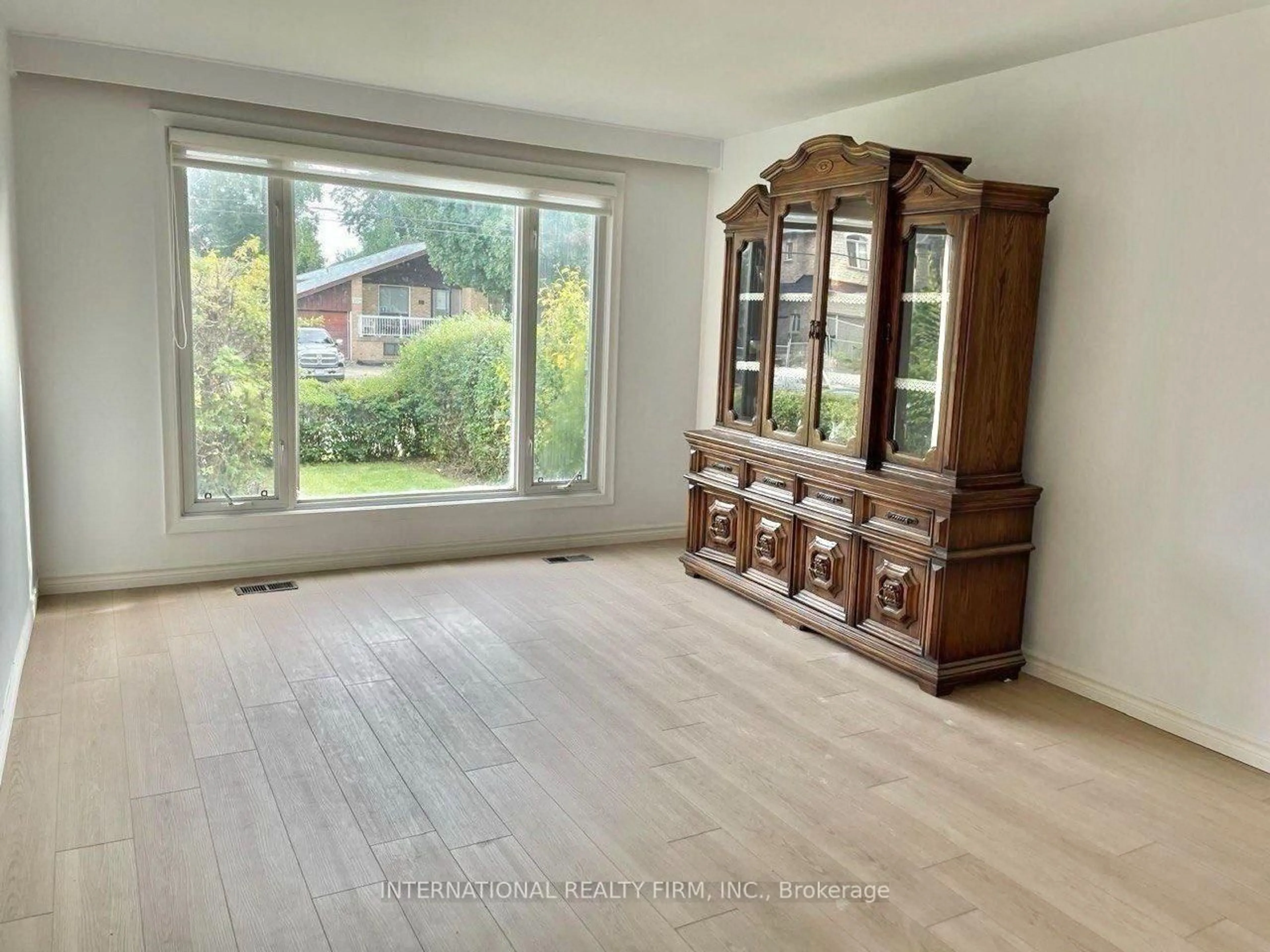 A pic of a room for 198 Waterloo Ave, Toronto Ontario M3H 3Z2