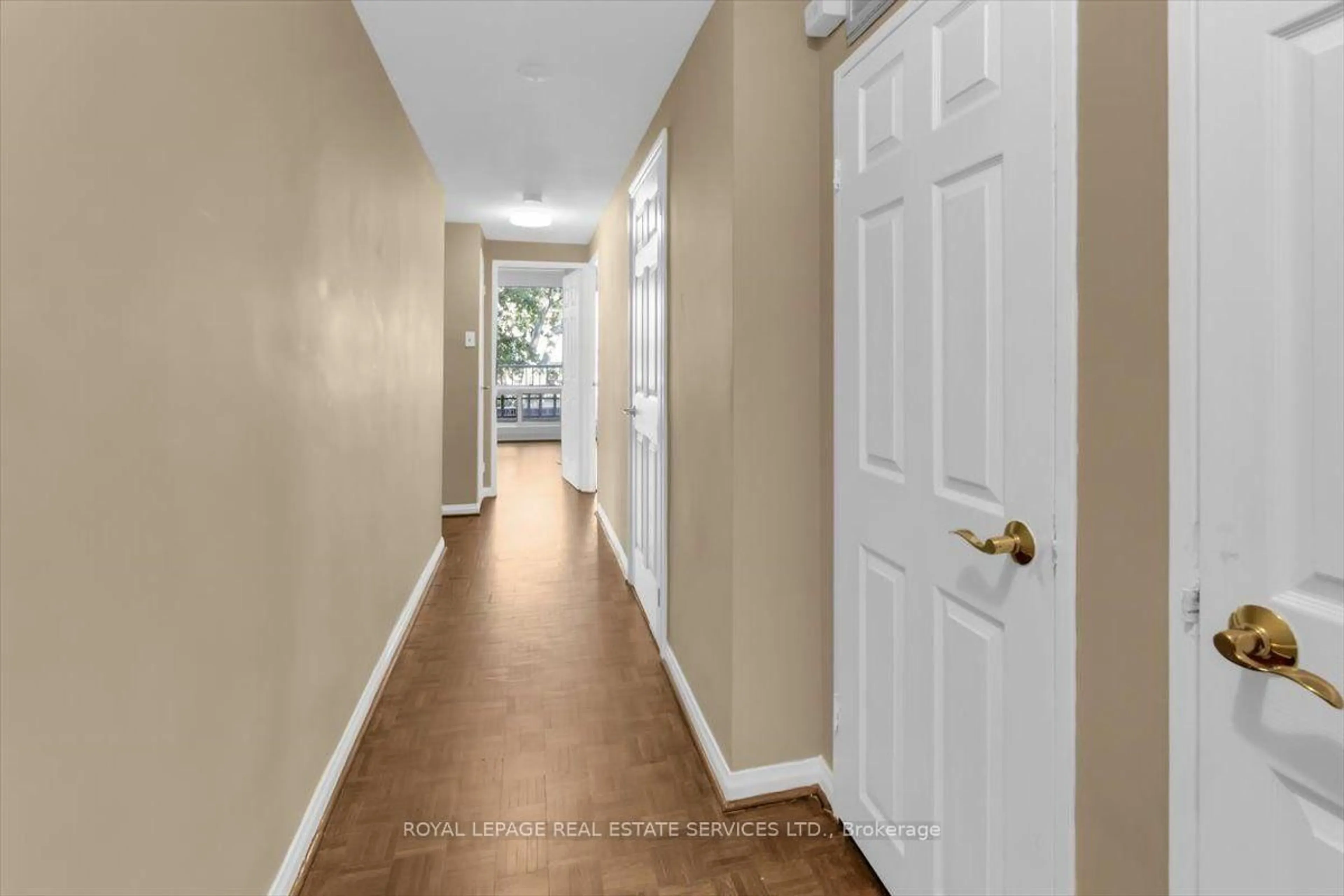 Indoor entryway for 190 St George St #501, Toronto Ontario M5R 2N4