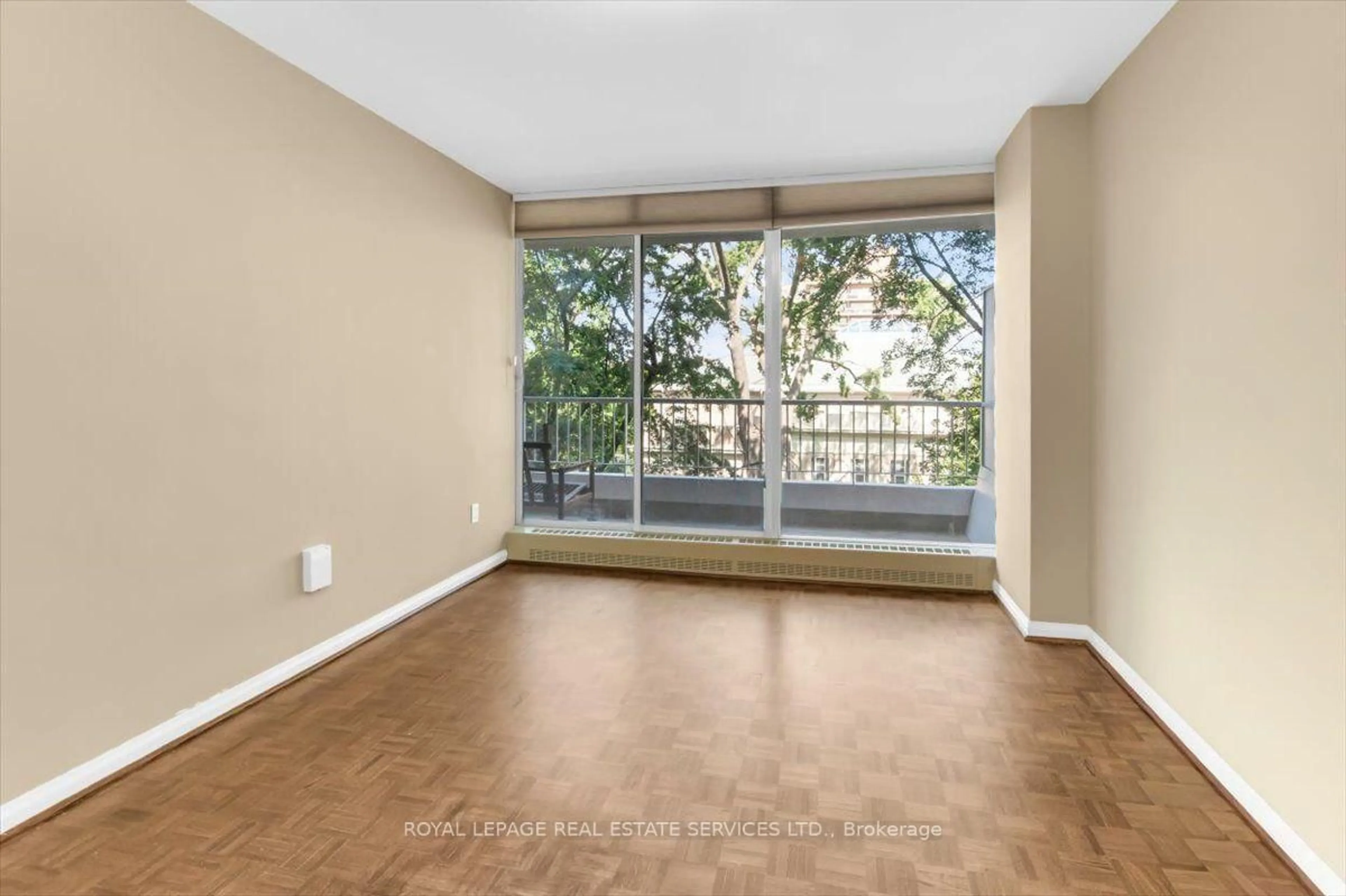 A pic of a room for 190 St George St #501, Toronto Ontario M5R 2N4