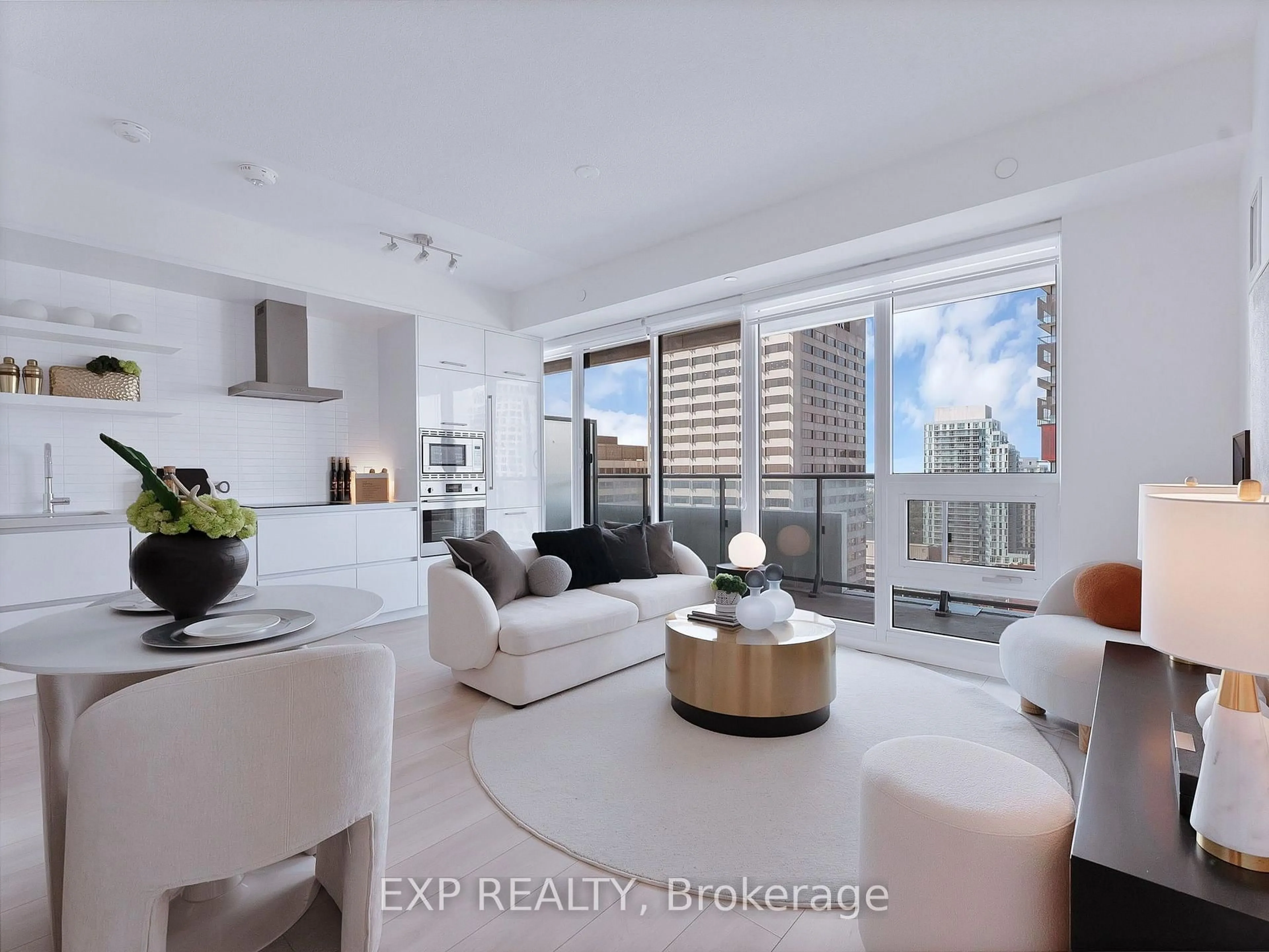 Living room with furniture, unknown for 2221 Yonge St #2711, Toronto Ontario M4S 2B4