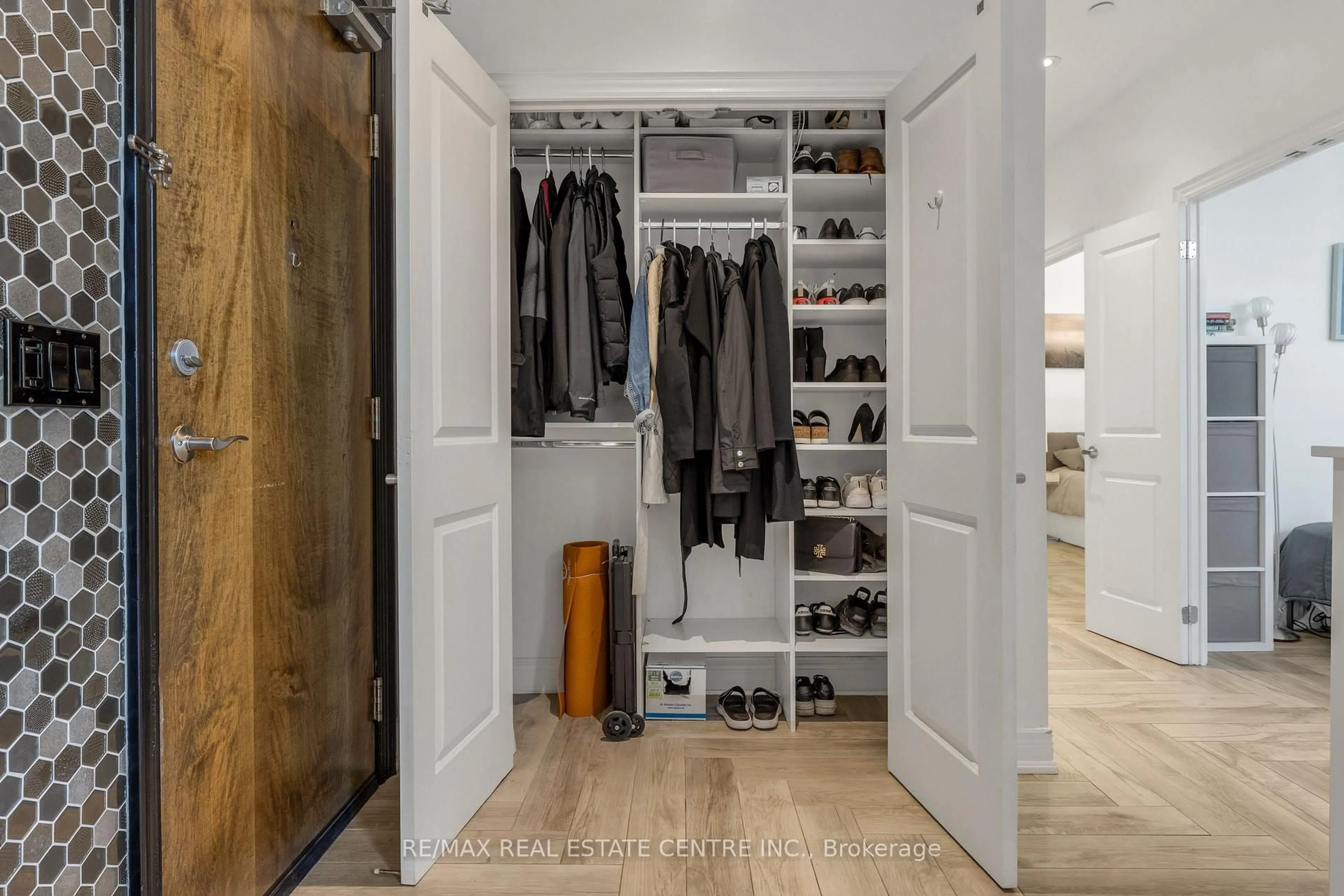 Storage room or clothes room or walk-in closet for 701 Sheppard Ave #113, Toronto Ontario M3H 0B2
