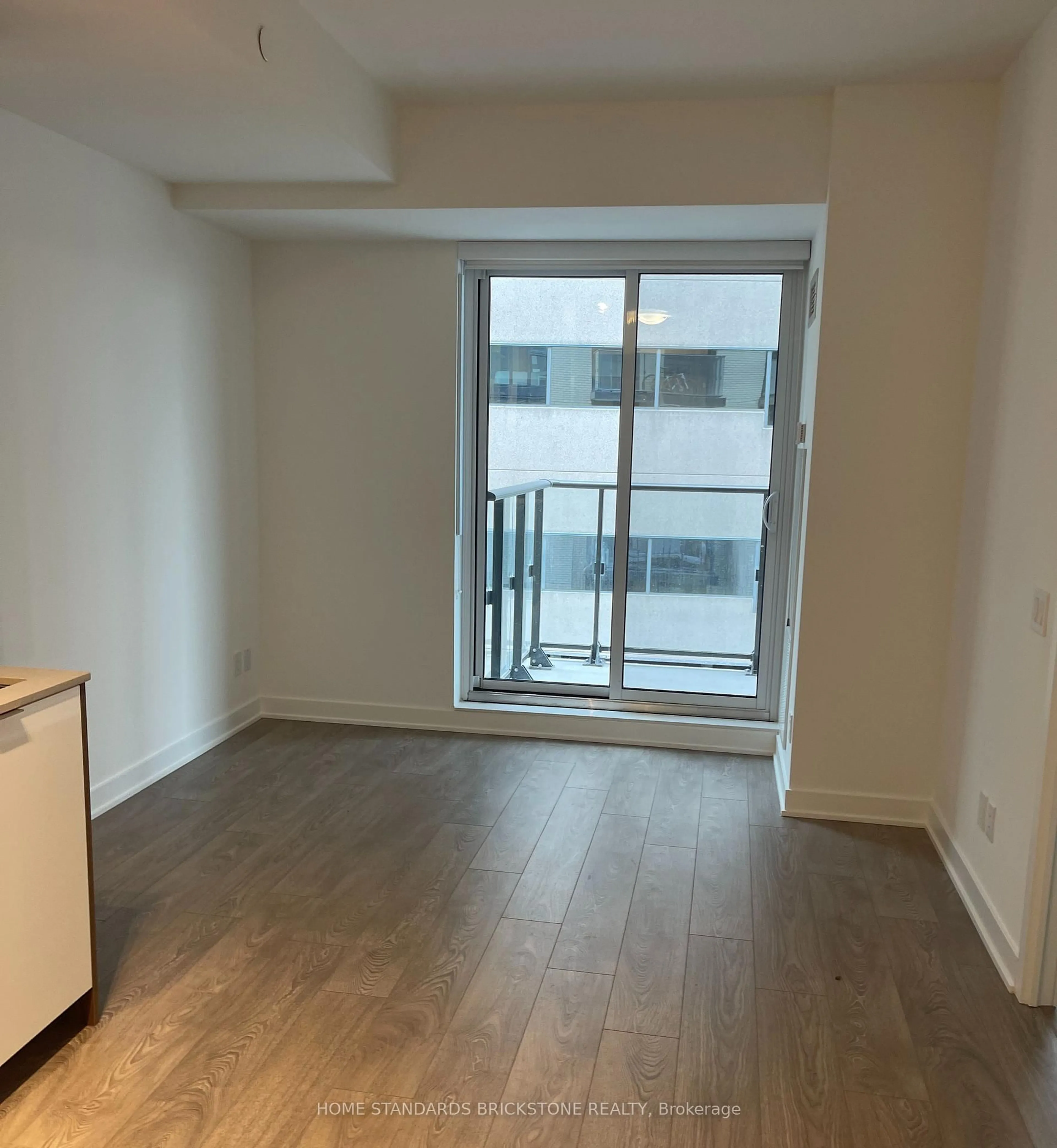 A pic of a room for 543 richmond st #931, Toronto Ontario M5V 1Y6